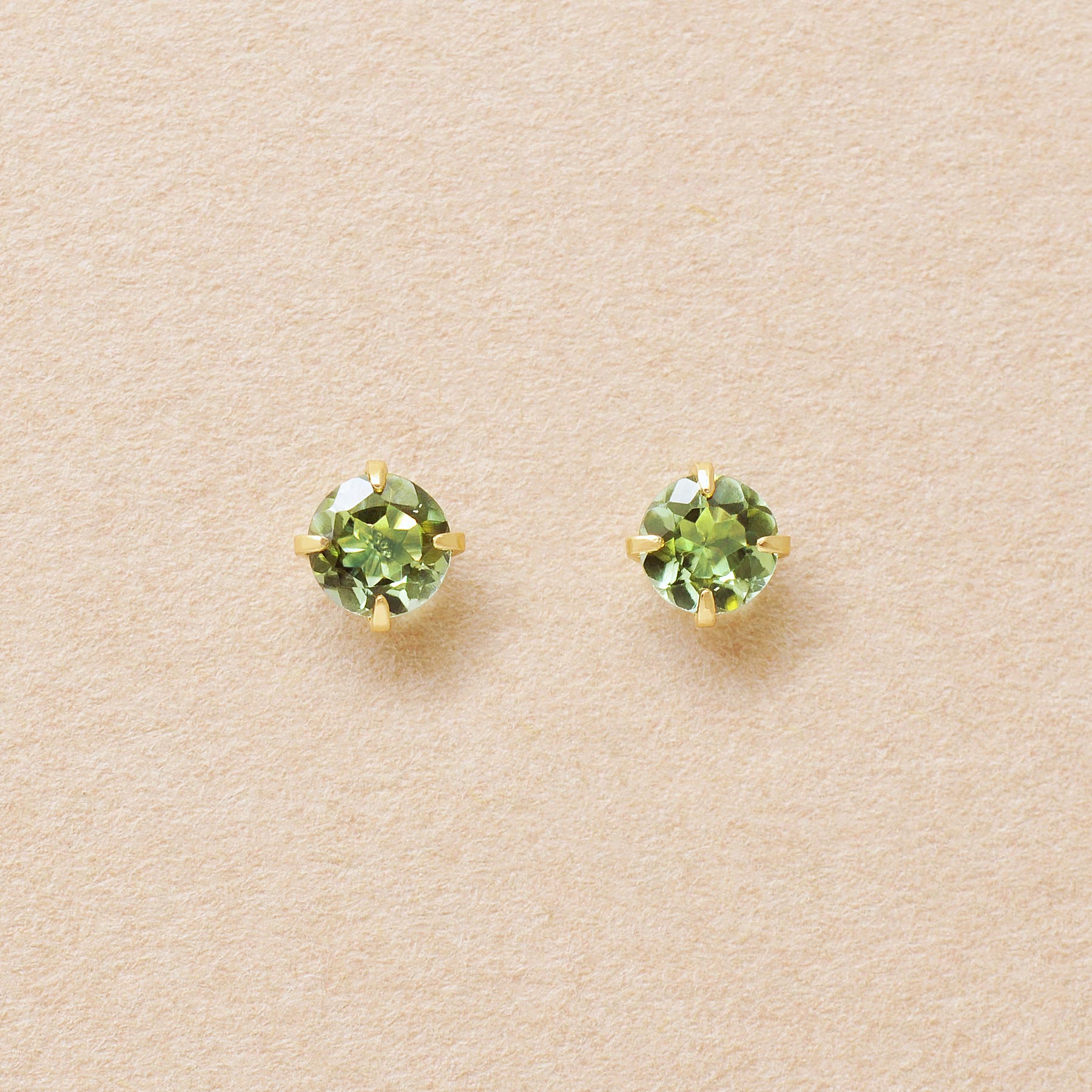 Second Earrings] 18K Green Tourmaline Earrings (Yellow Gold