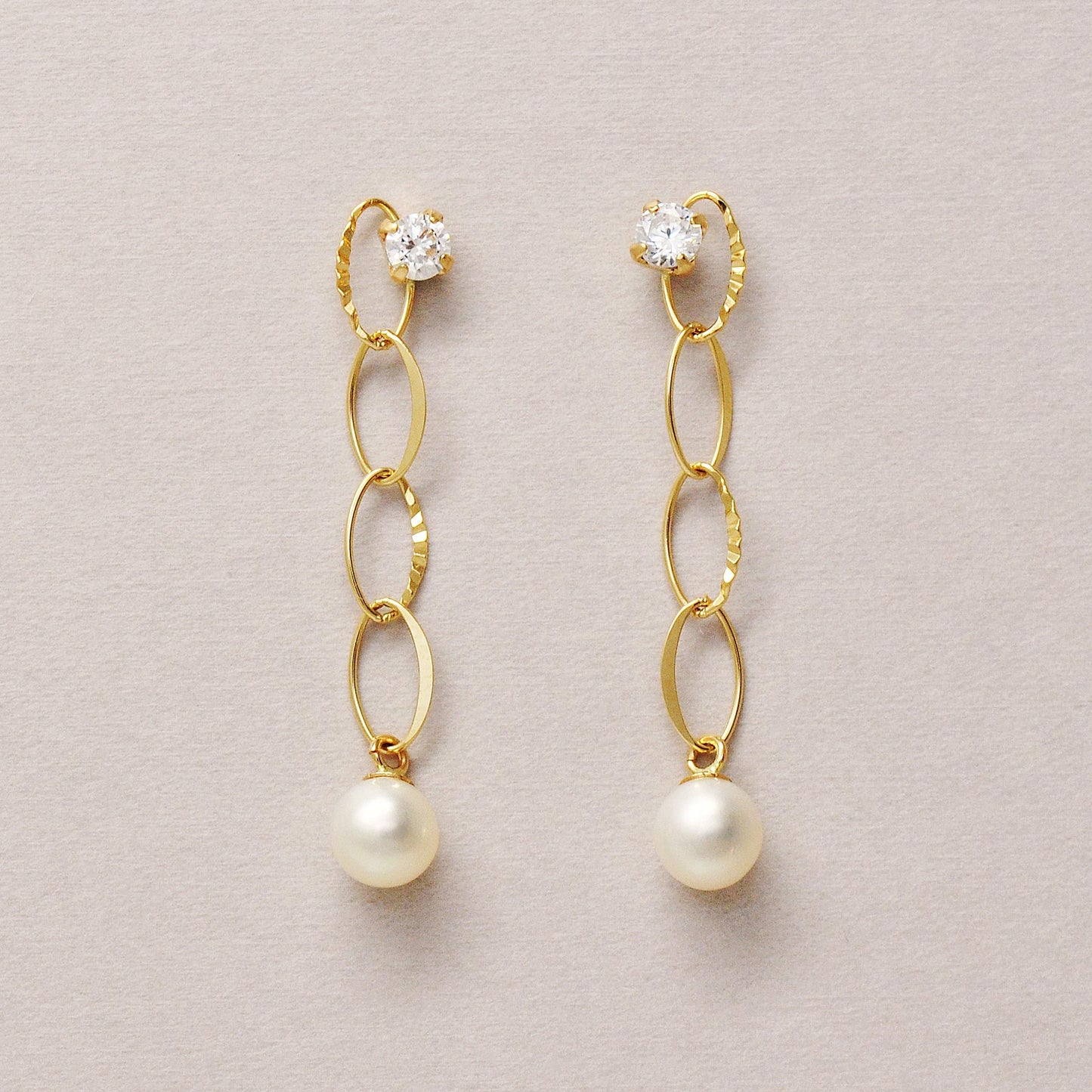18K/10K Freshwater Pearl Oval Shine Swinging Earrings (Yellow Gold) - Product Image
