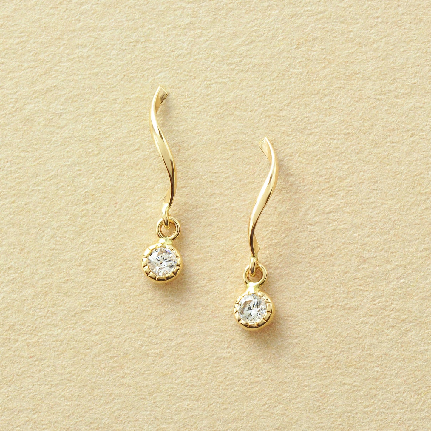 10K Twisted Line Swinging Earrings (Yellow Gold) - Product Image