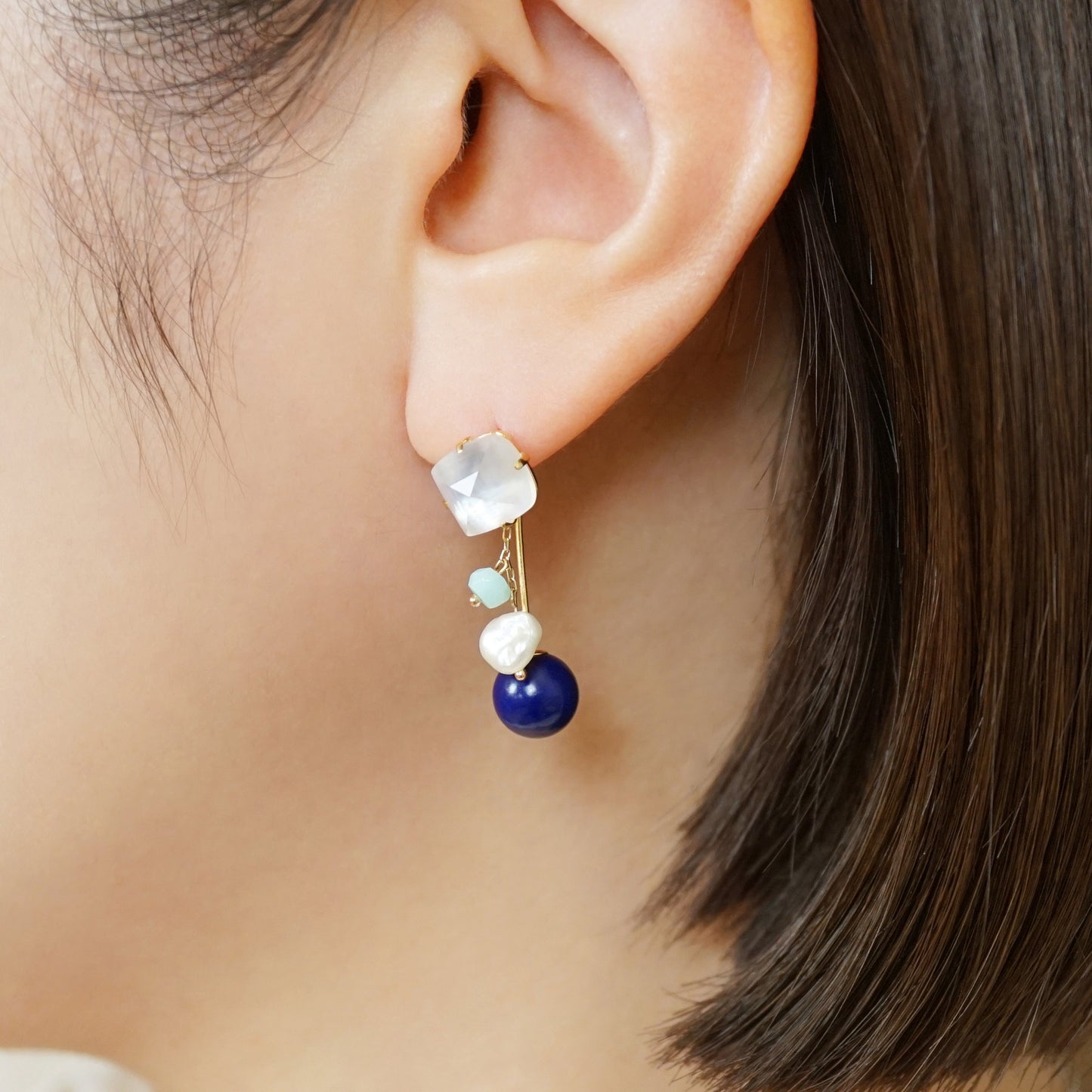 18K/10K White & Blue Color Wire Earrings (Yellow Gold) - Model Image