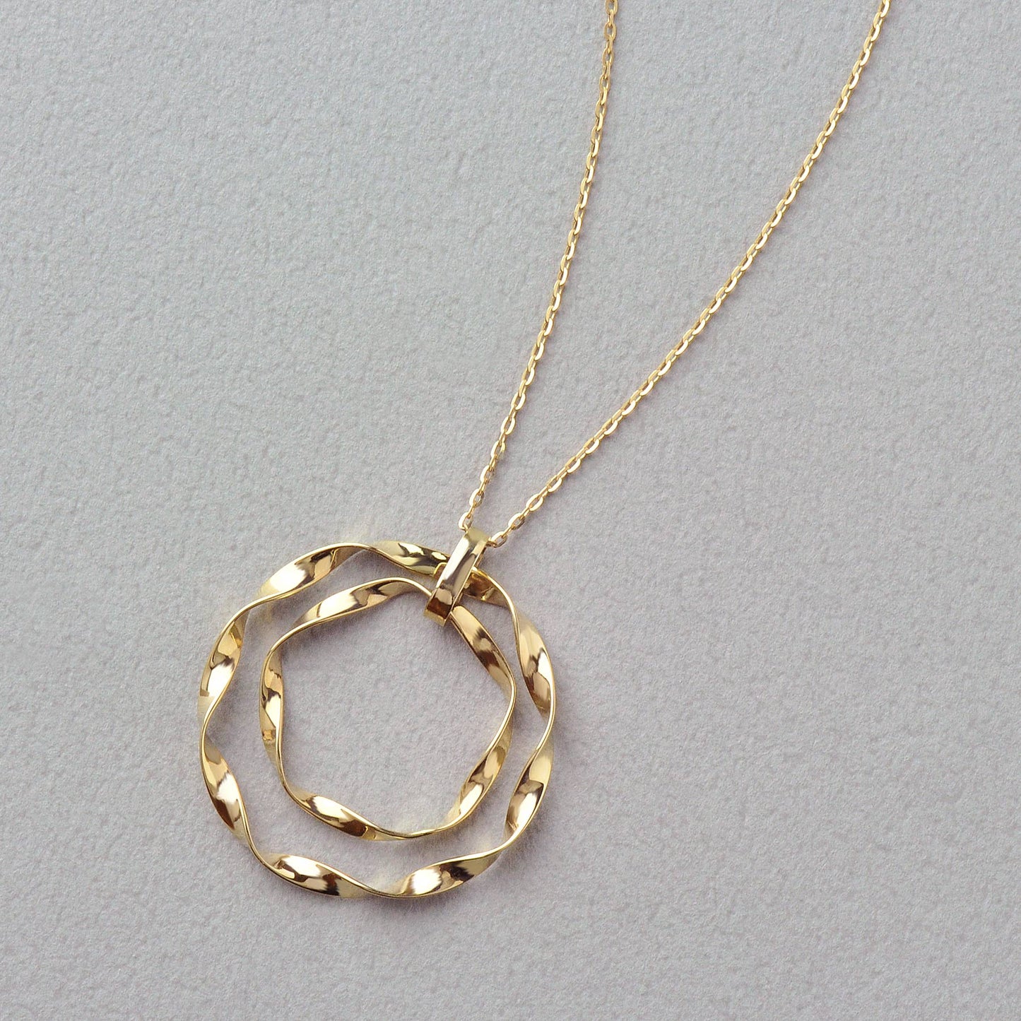 10K Twisted Ribbon Double Circle Necklace (Yellow Gold) - Product Image