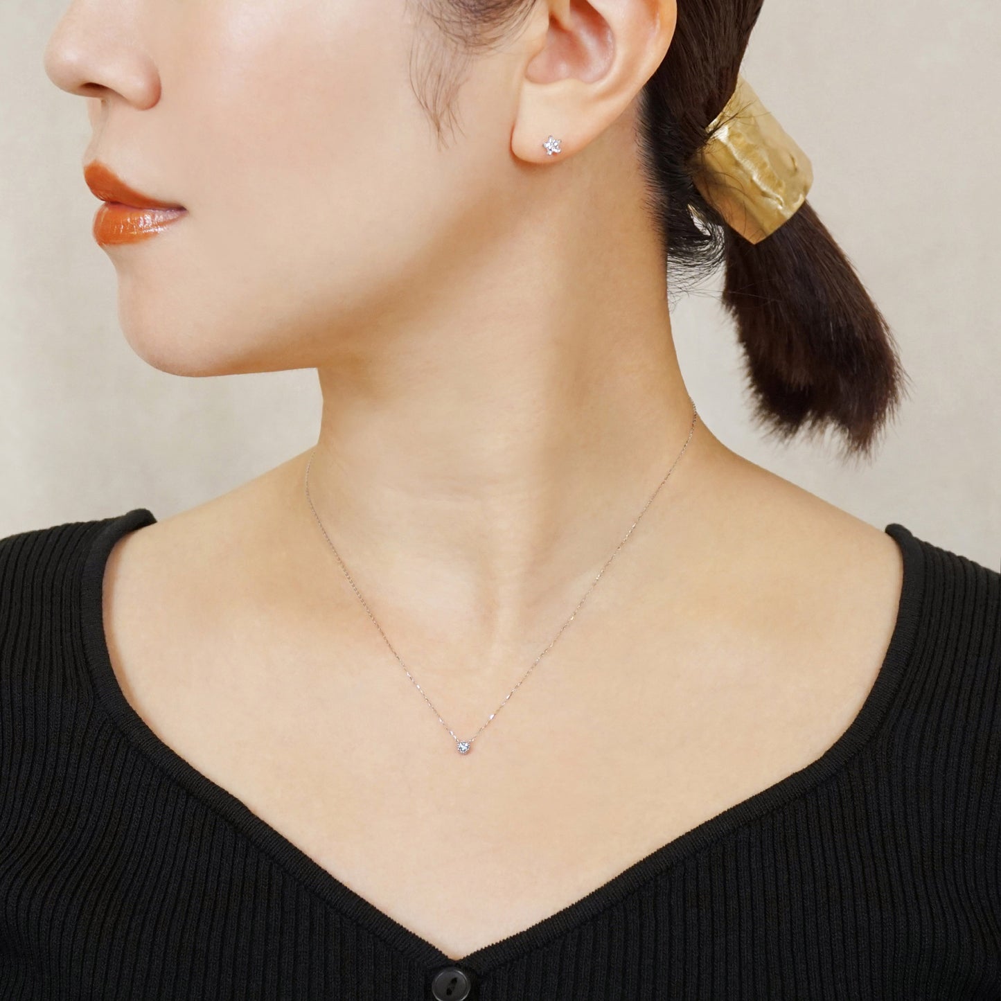 10K Ice Blue Diamond Milgrain Solitaire 0.05ct Necklace (White Gold) - Model Image