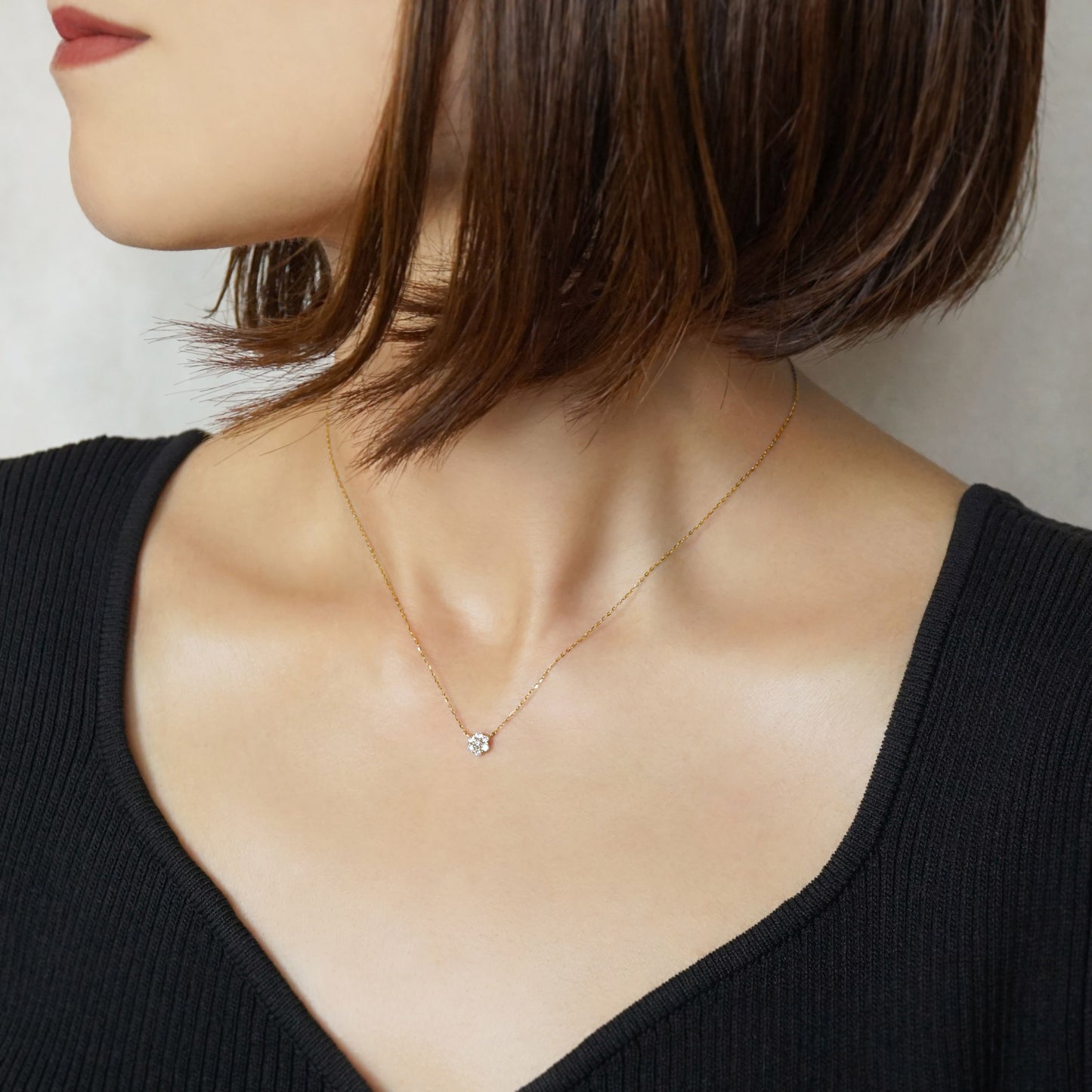 18K Diamond Flower Pave Necklace L (Yellow Gold) - Model Image