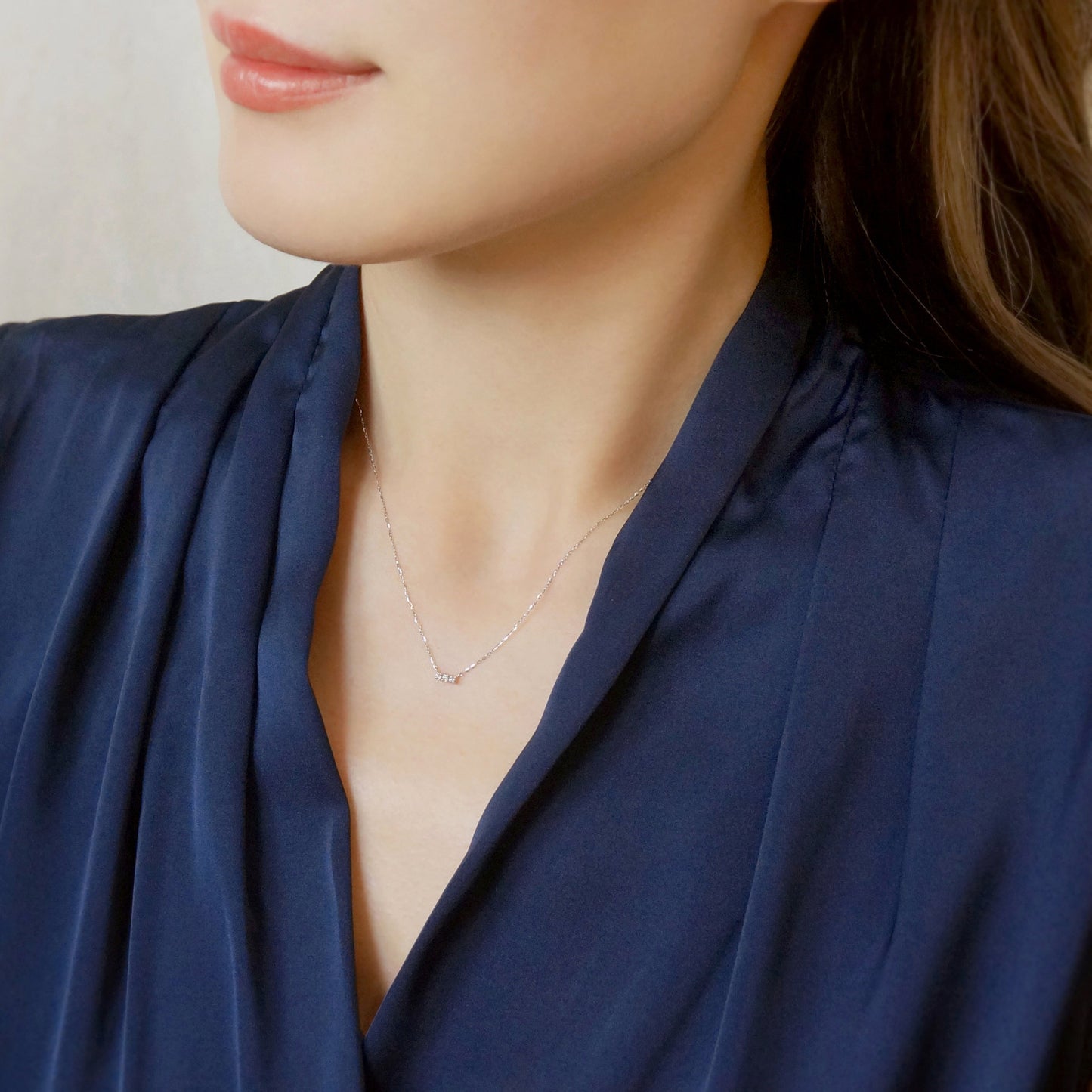 10K White Gold Diamond 3-Stone Necklace - Model Image