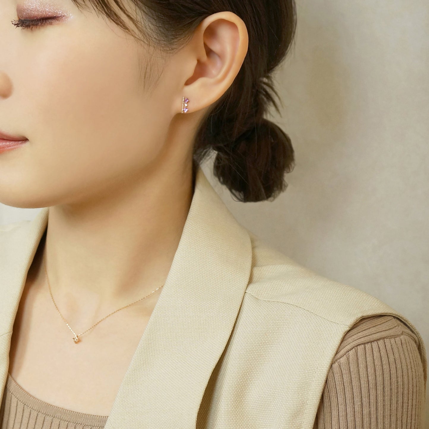 18K/10K Yellow Gold Rhodolite Garnet 3-Stone Bar Earrings - Model Image