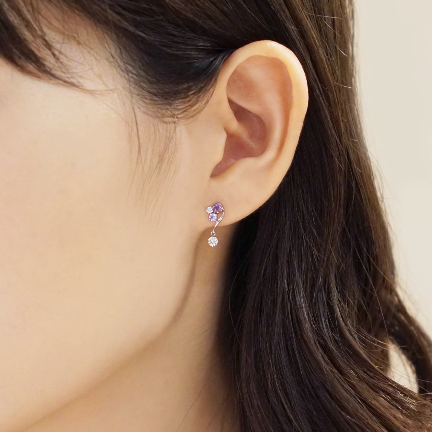 18K / 10K White Gold Colored Stone Swinging Earrings - Model Image