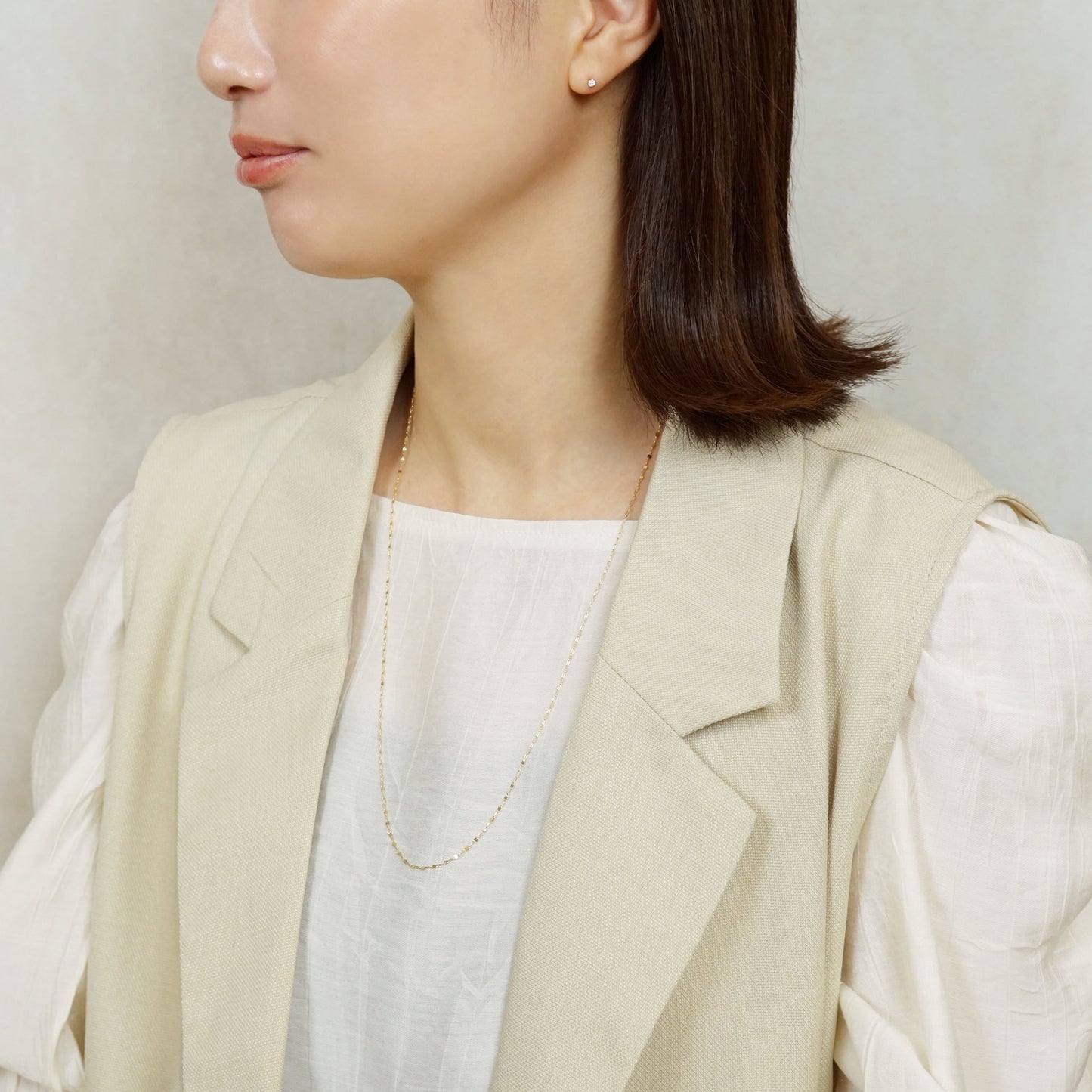 10K Petal Chain Necklace 60cm (Yellow Gold) - Model Image