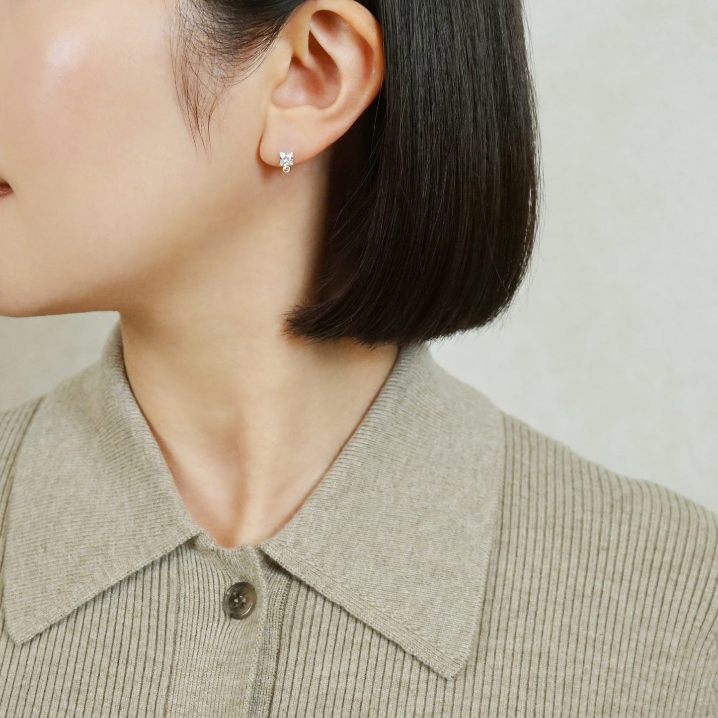 10K Champagne Color Square Stud Earrings (Yellow Gold) - Model Image