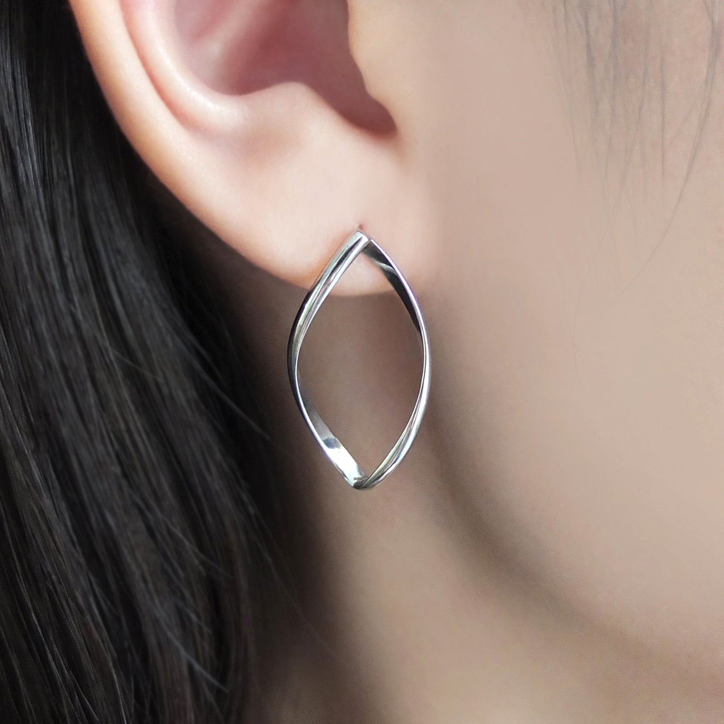925 Sterling Silver Earrings "Marquise" (Rhodium Plated) - Model Image
