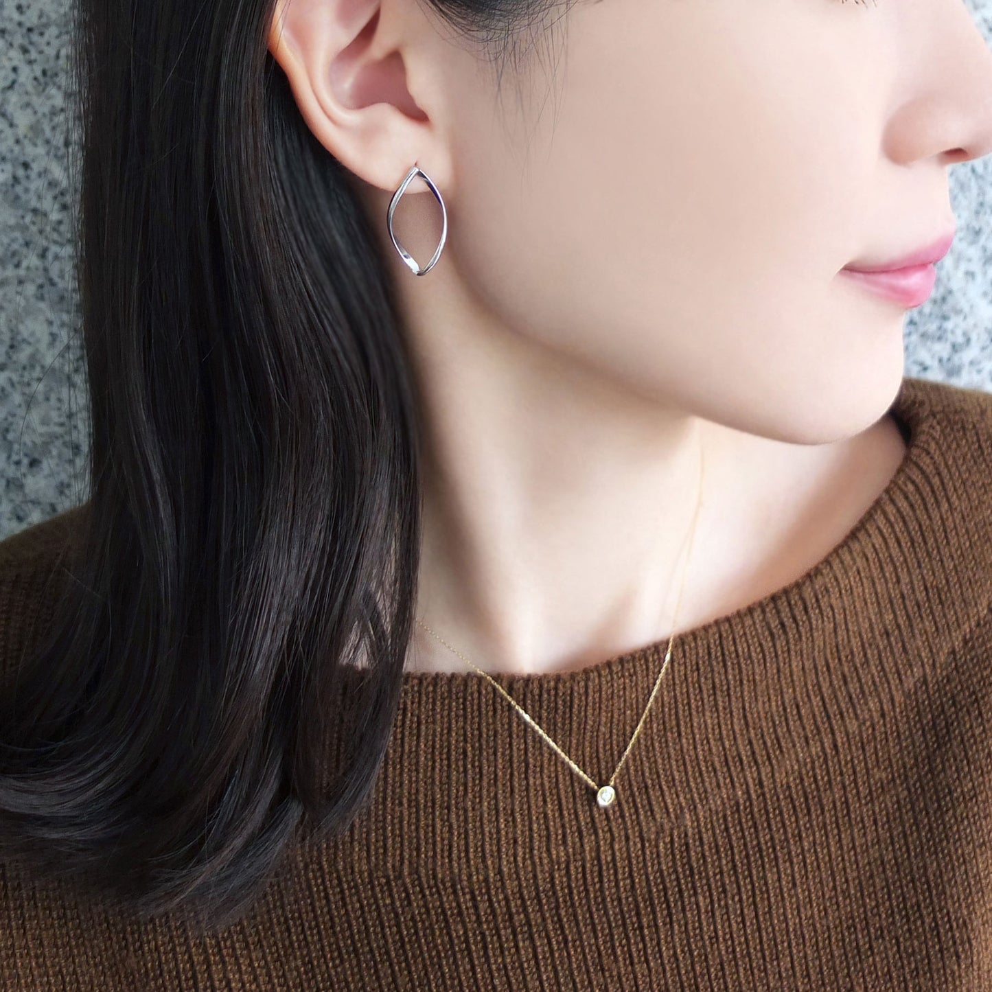 925 Sterling Silver Earrings "Marquise" (Rhodium Plated) - Model Image