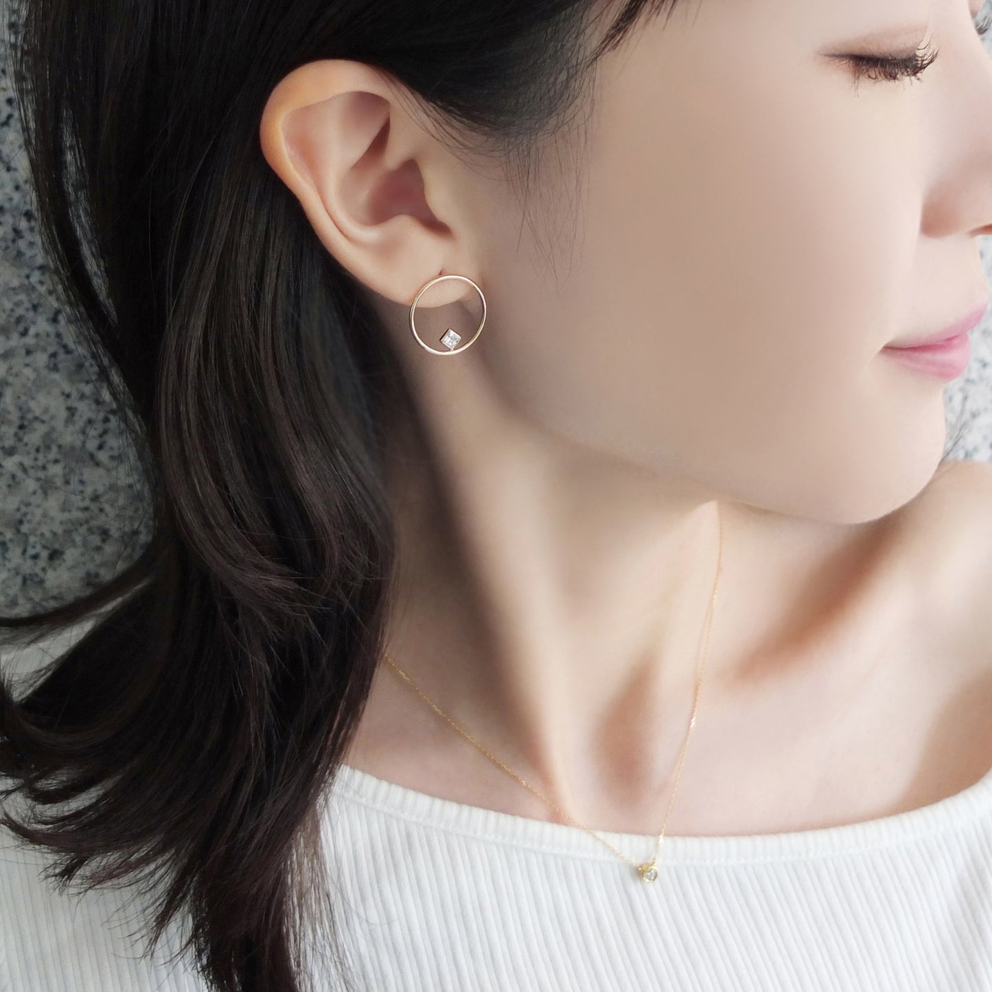 18K / 10K Yellow Gold Cubic Zirconia Circle Earrings - Model Image