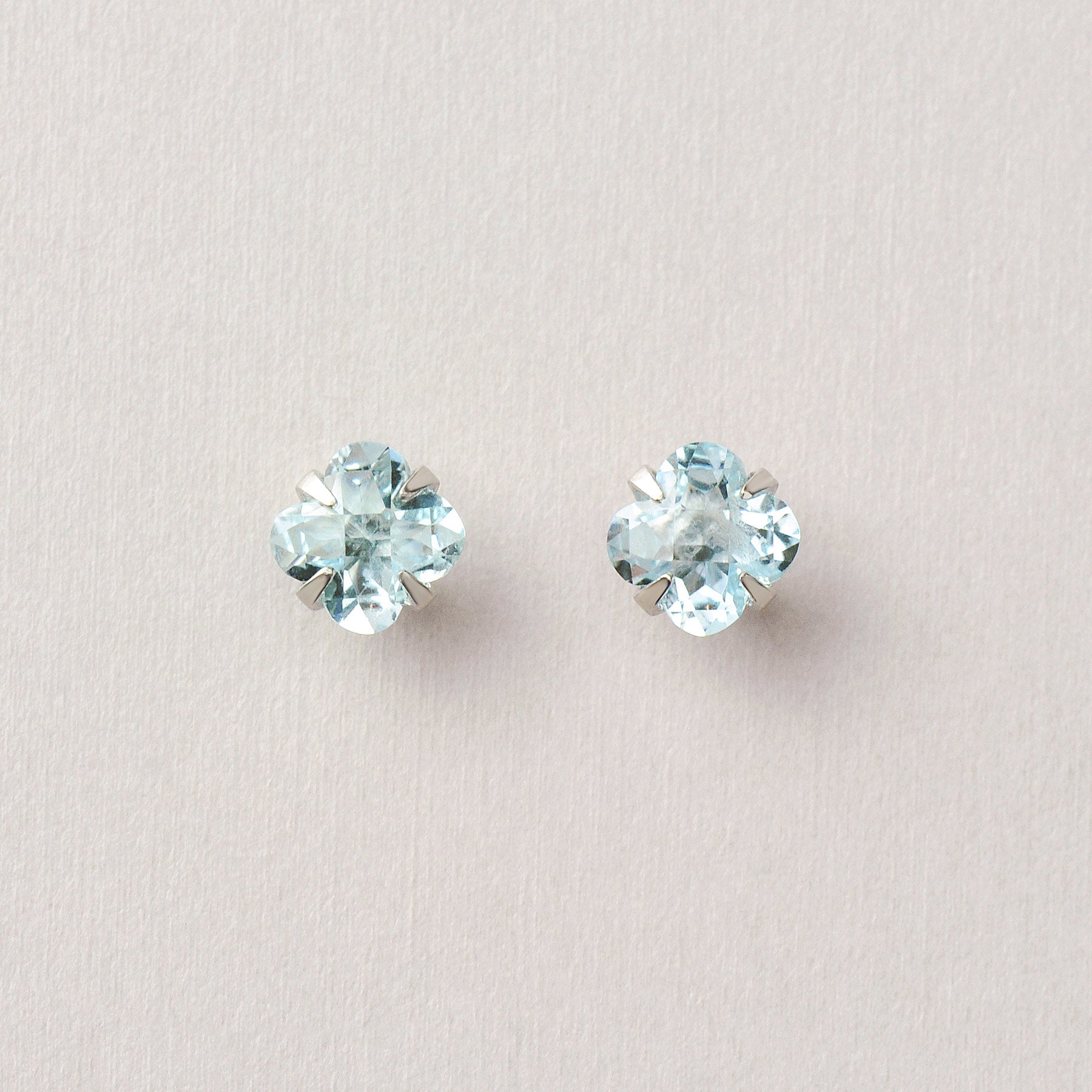 [Second Earrings] Platinum Lily Cut Blue Topaz Earrings - Product Image