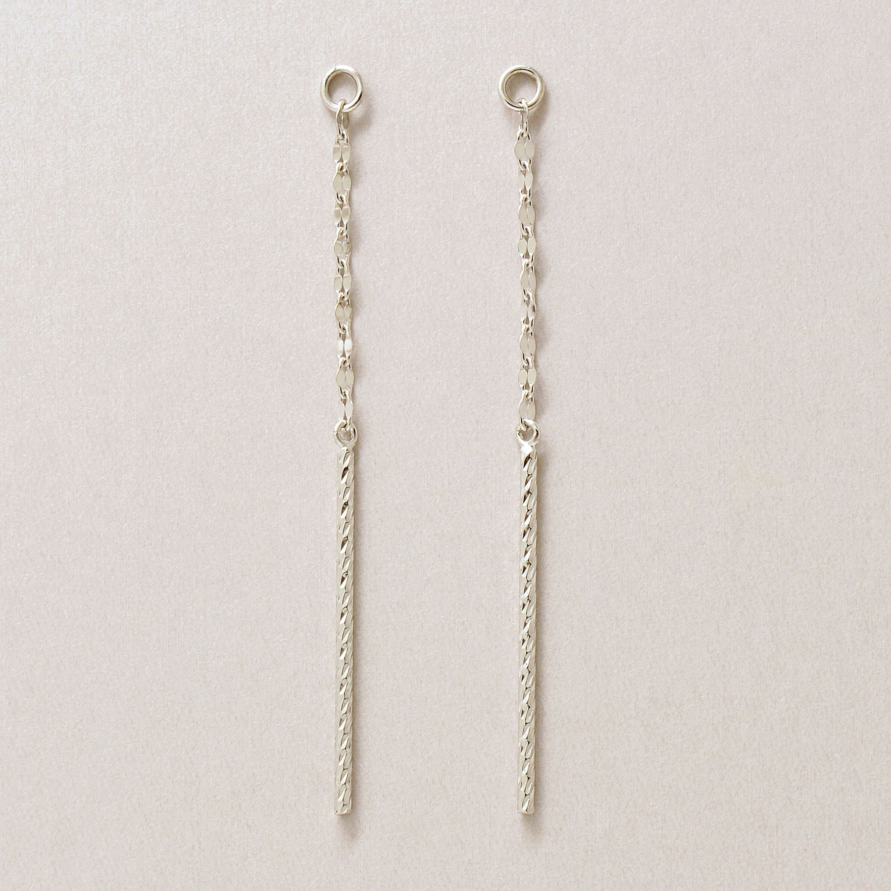 [Palette] 10K Glittering Chain Bar Charms (White Gold) - Product Image