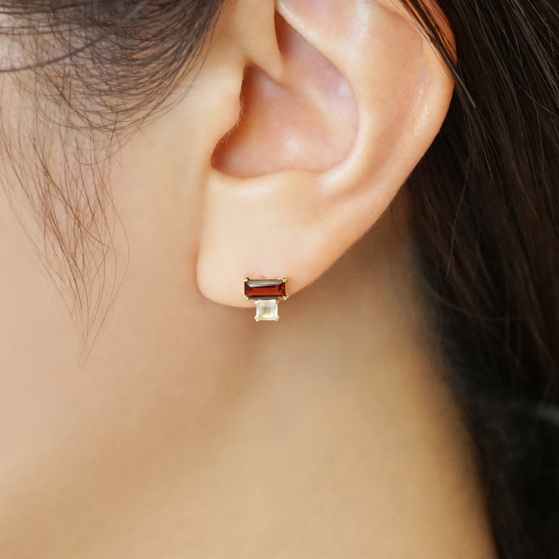 18K/10K Garnet Rose Quartz Square Stud Earrings (Yellow Gold) - Model Image