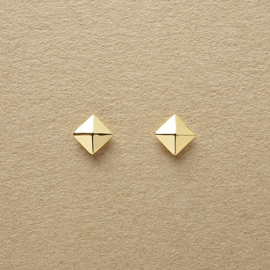 [Second Earrings] 18K Pyramid Stud Earrings [4mm] (Yellow Gold) - Product Image