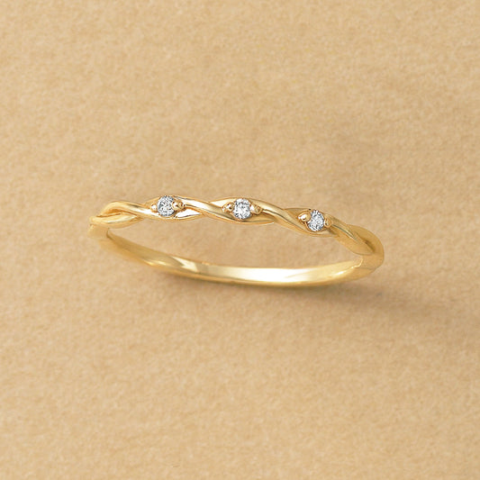 10K Yellow Gold Diamond Twisted Ring - Product Image