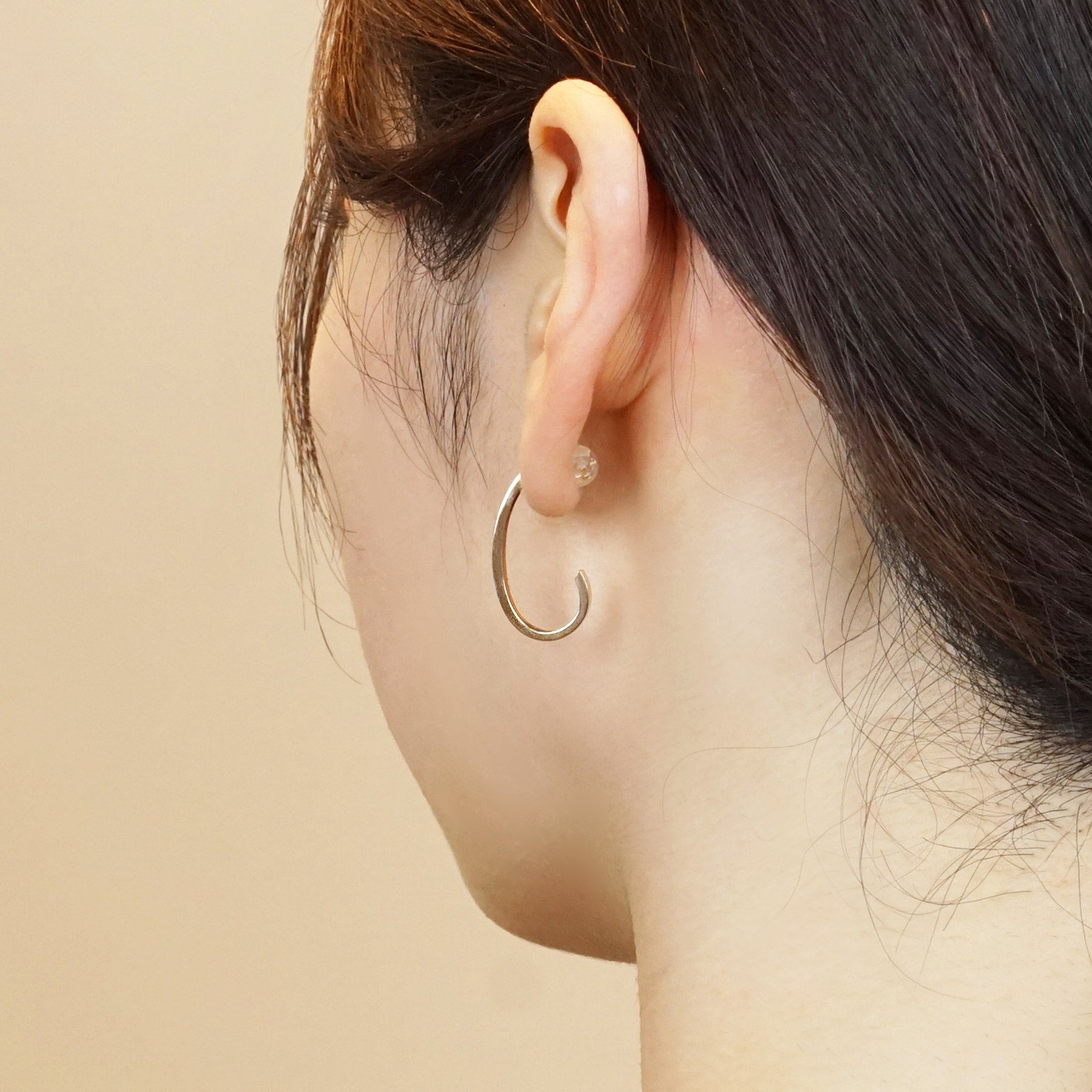 18K/10K Nuanced Dew Drop Earrings (Yellow Gold) - Model Image