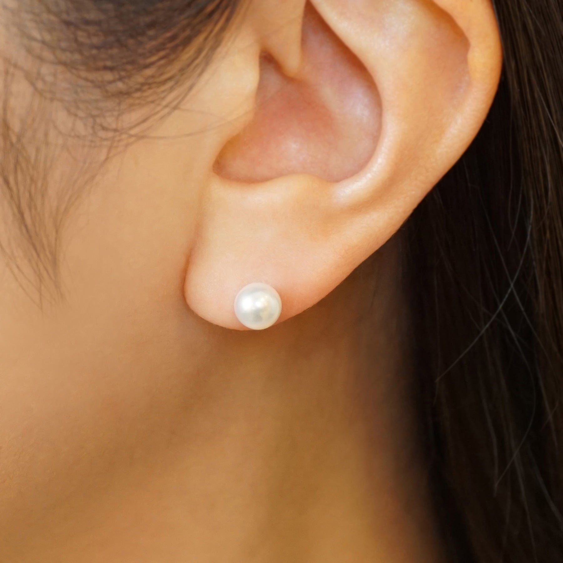 18K Freshwater Pearl Stud Earrings [6mm] (Yellow Gold) - Model Image