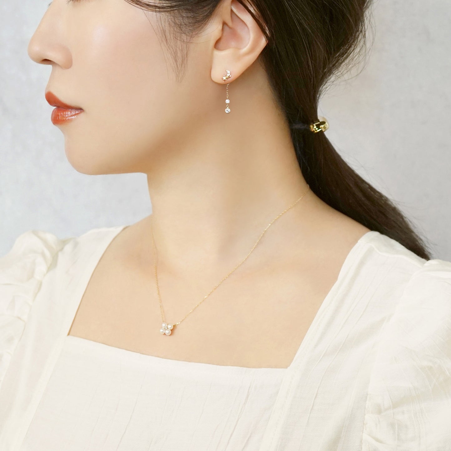 18K/10K 2-Stone Charm Type Earring Back (Yellow Gold) - Model Image