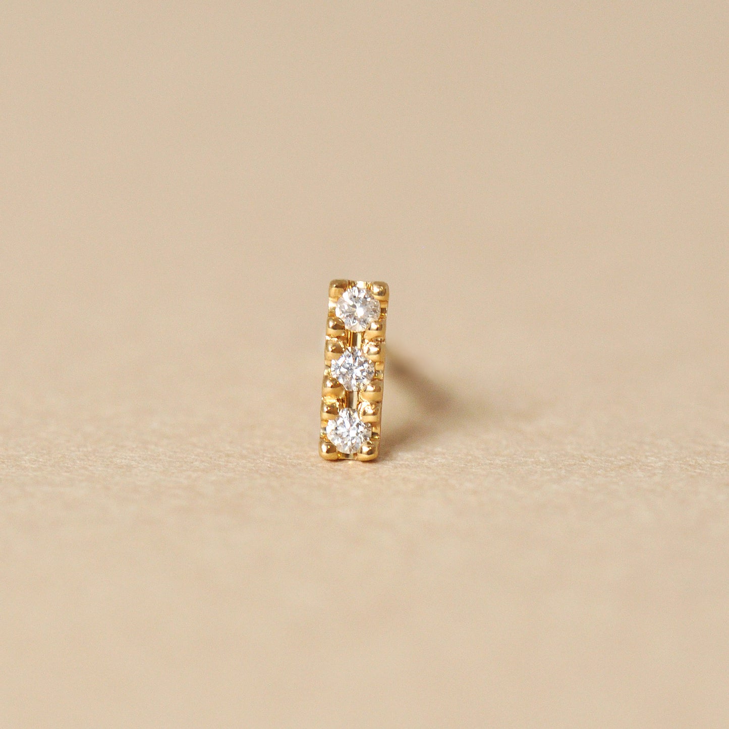 [Solo Earring] [Second Earrings] 18K 3-Stone Diamond Single Earring (Yellow Gold) - Product Image