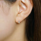 [Solo Earring] [Second Earrings] Platinum 3-Stone Diamond Single Earring - Model Image