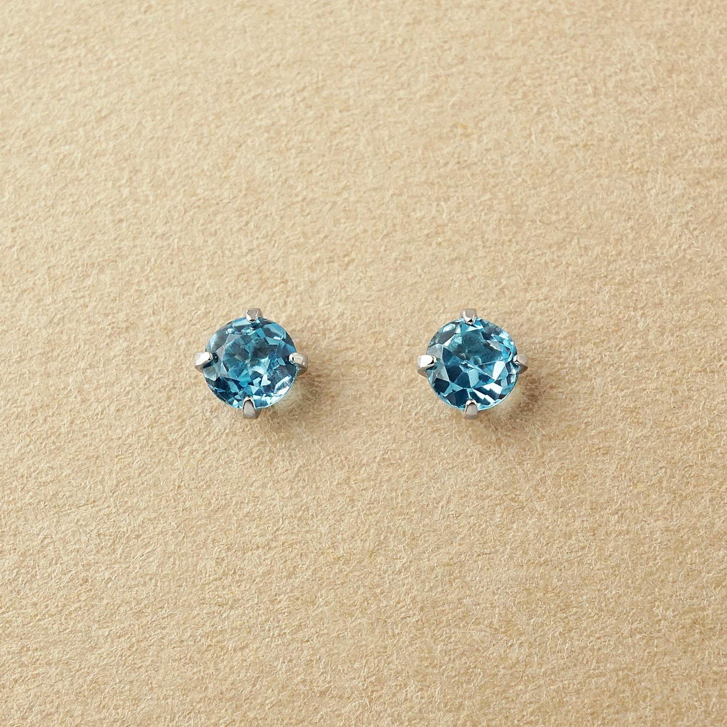 [Second Earrings] Platinum Blue Topaz Earrings - Product Image