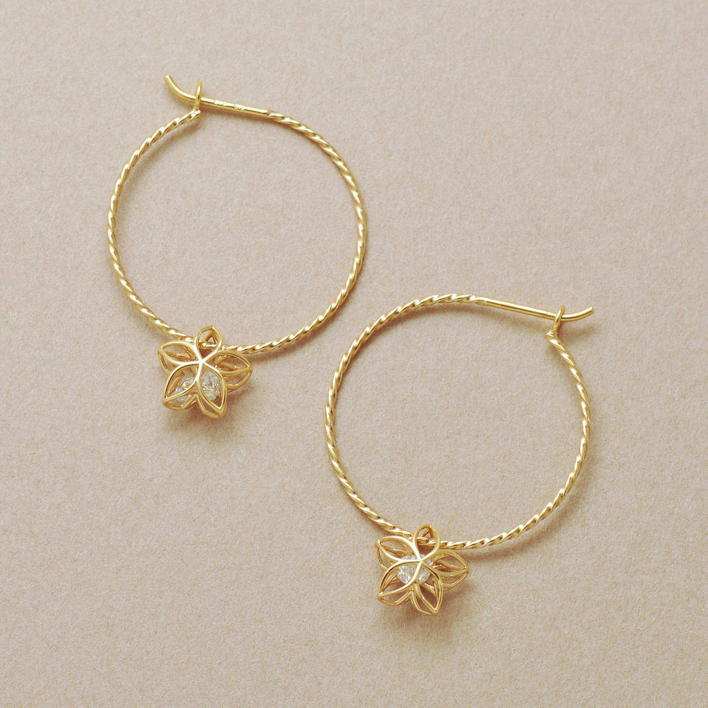 [Pannier] 18K/10K Star Flower Earrings (Yellow Gold) - Product Image