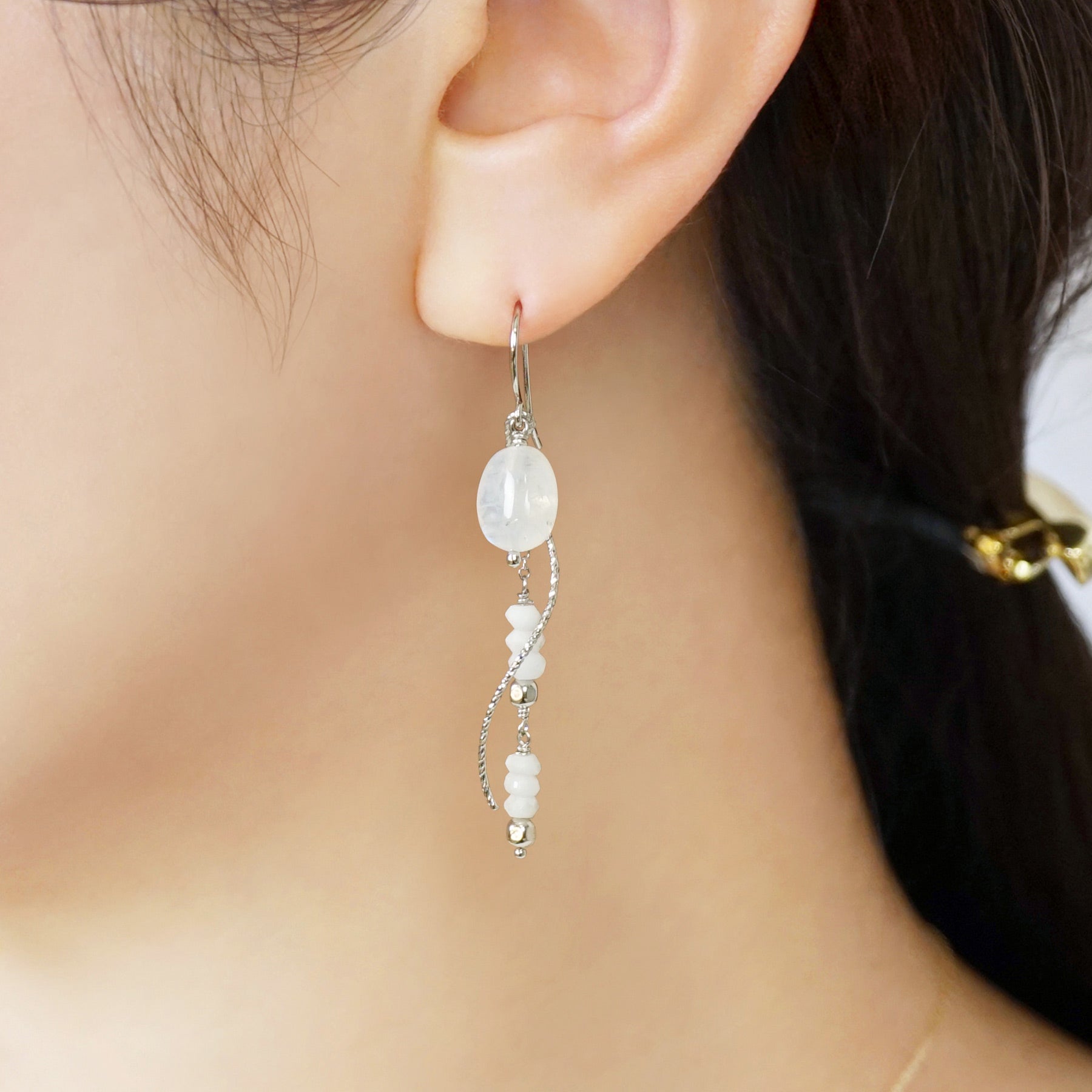 Gold Filled Blue Moonstone Earrings [Ripple Line] - Model Image