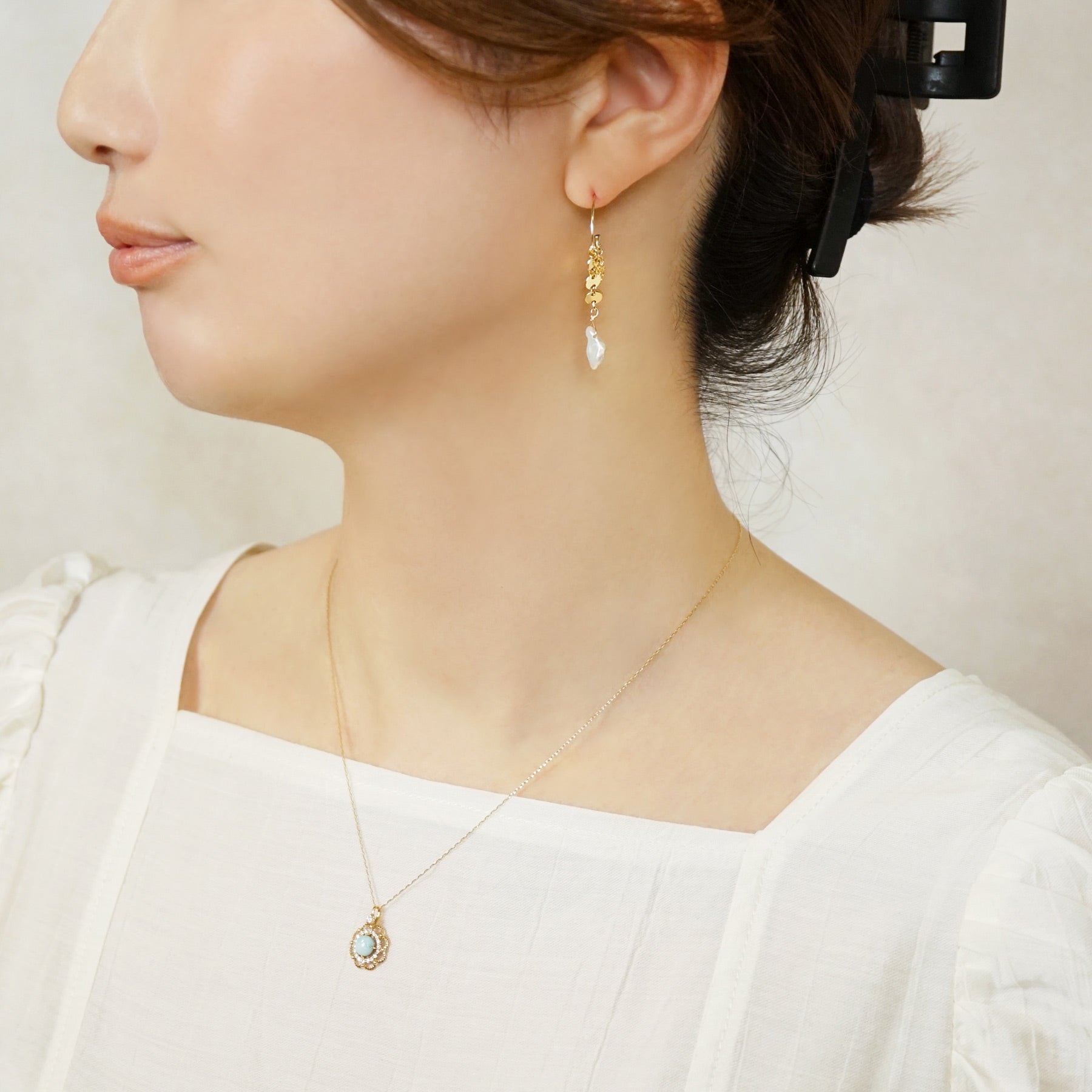 Gold Filled Freshwater Pearl Earrings [Nature Coin] - Model Image