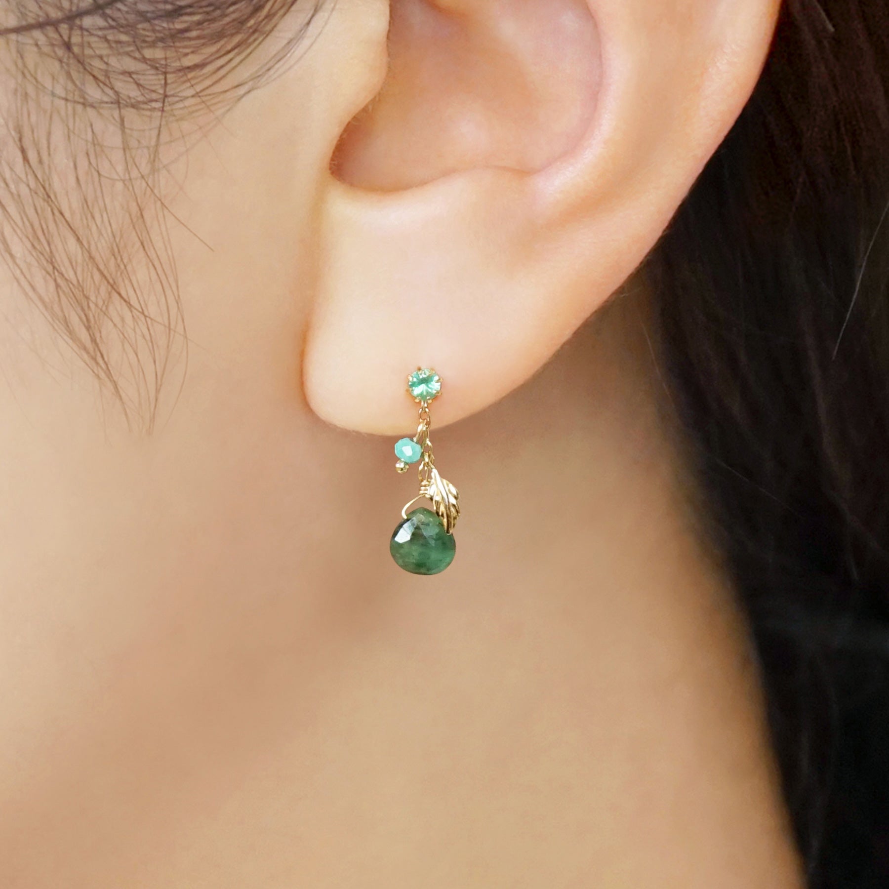 [Palette] 10K Emerald Charms (Yellow Gold) - Model Image