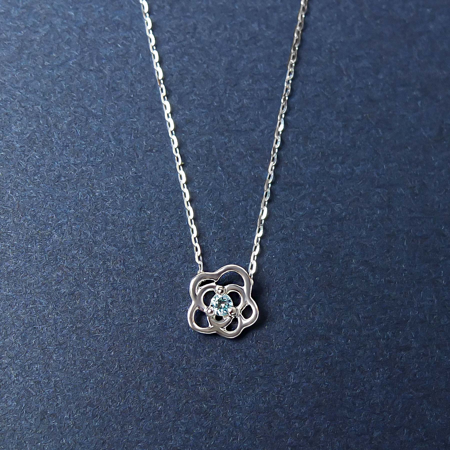 10K Diamond Openwork Flower Necklace (White Gold) - Product Image