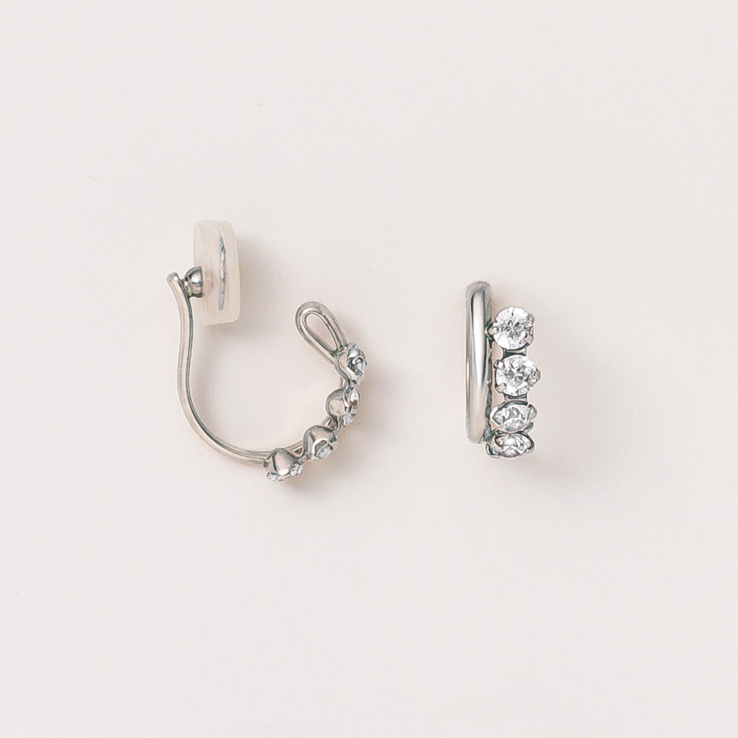 [Airy Clip-On Earrings] 4-Stone Glittering Circle Earrings (10K White Gold) - Product Image