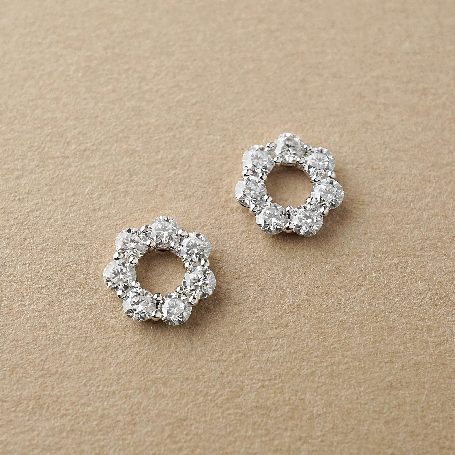 14K/10K Moissanite Circle Flower Earrings (White Gold) - Product Image