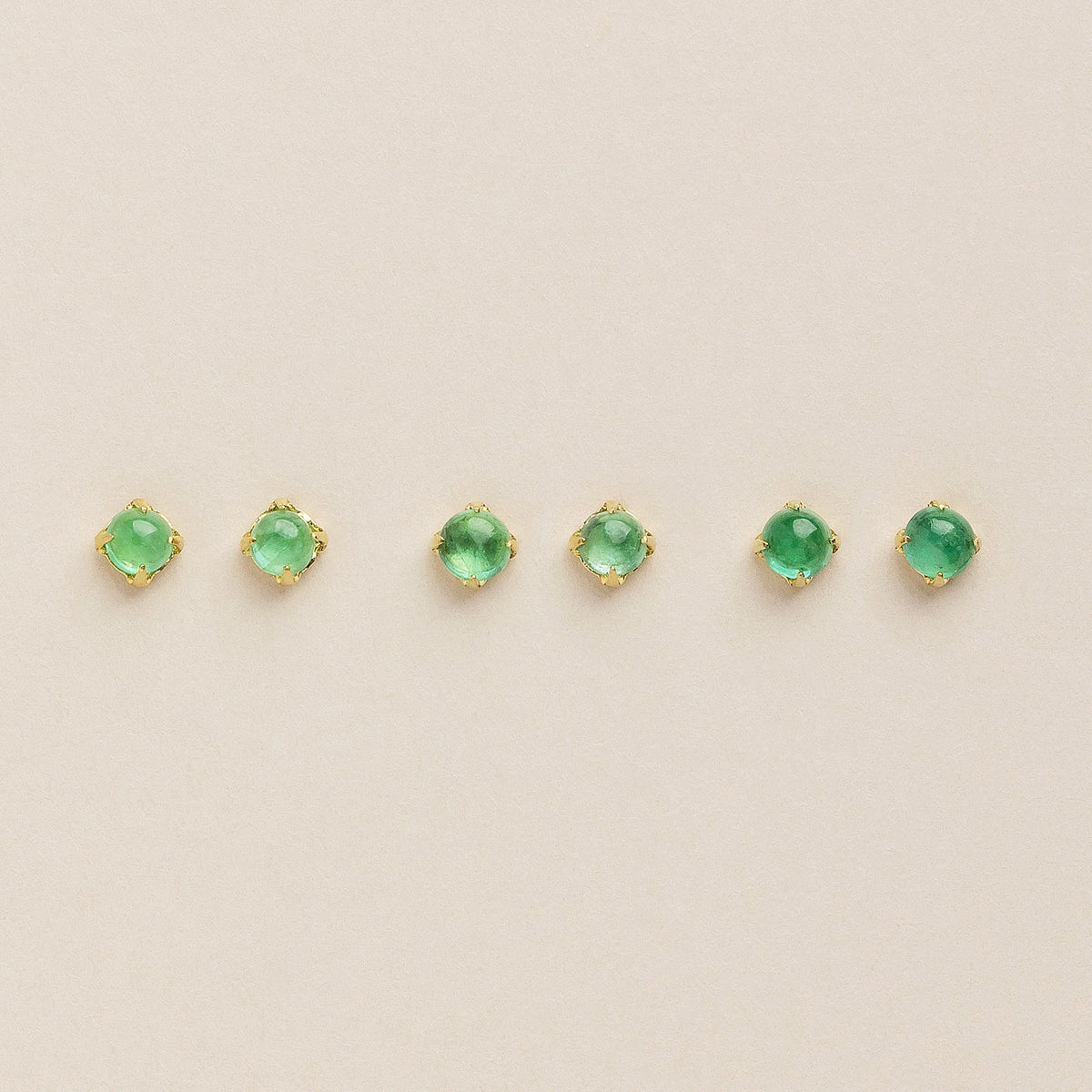[Second Earrings] 18K 蛋面切割祖母綠耳環 (黃金)