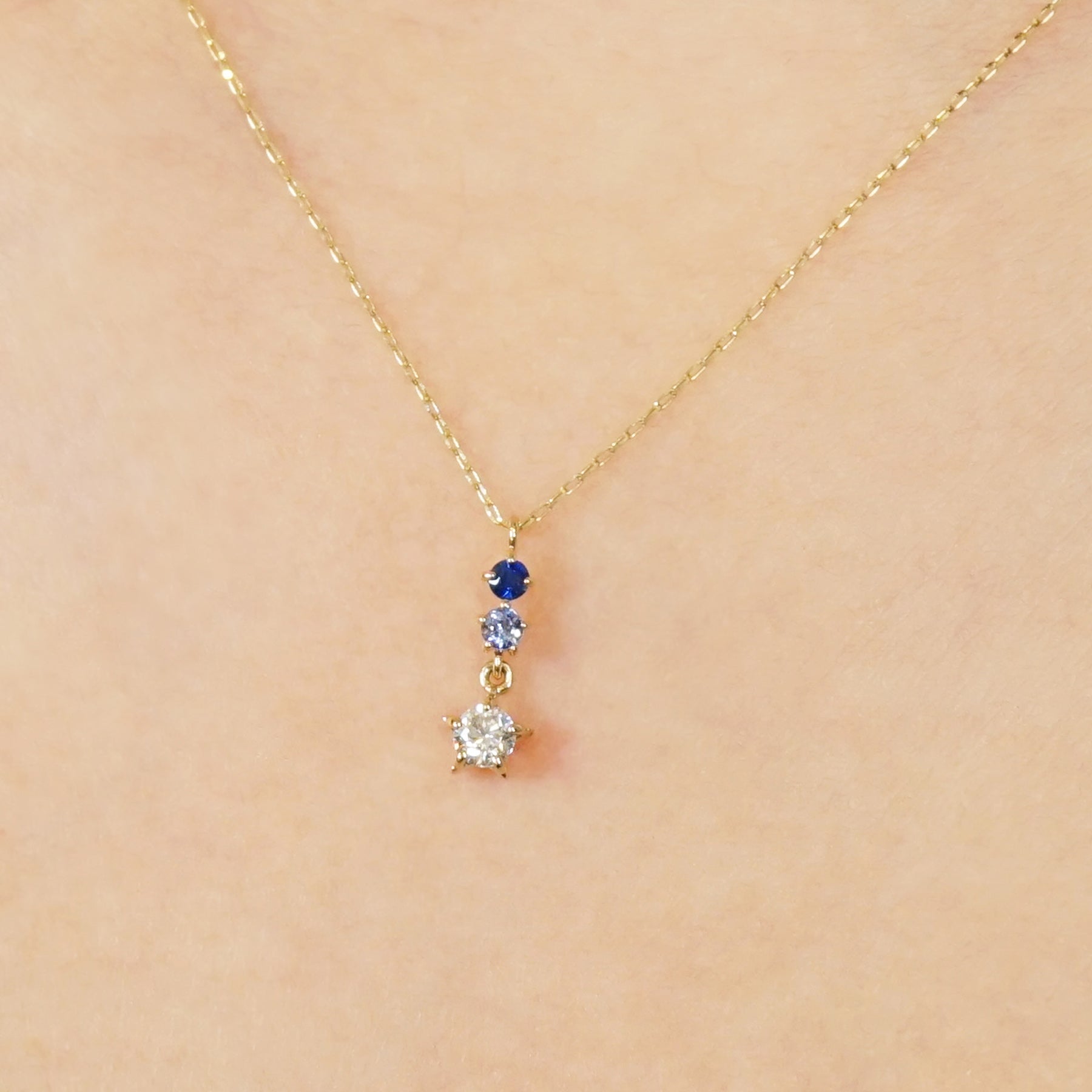 10K Sapphire Moissanite Necklace [Milky Way] (Yellow Gold) - Model Image