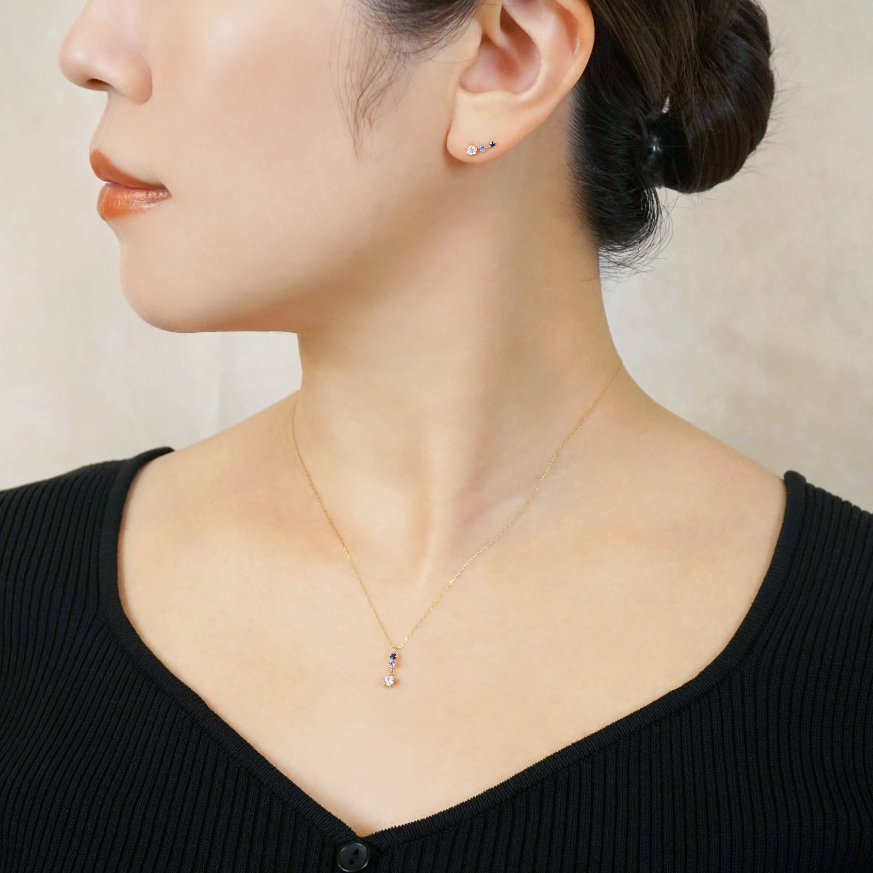 18K/10K Sapphire Moissanite Earrings [Milky Way] (Yellow Gold) - Model Image