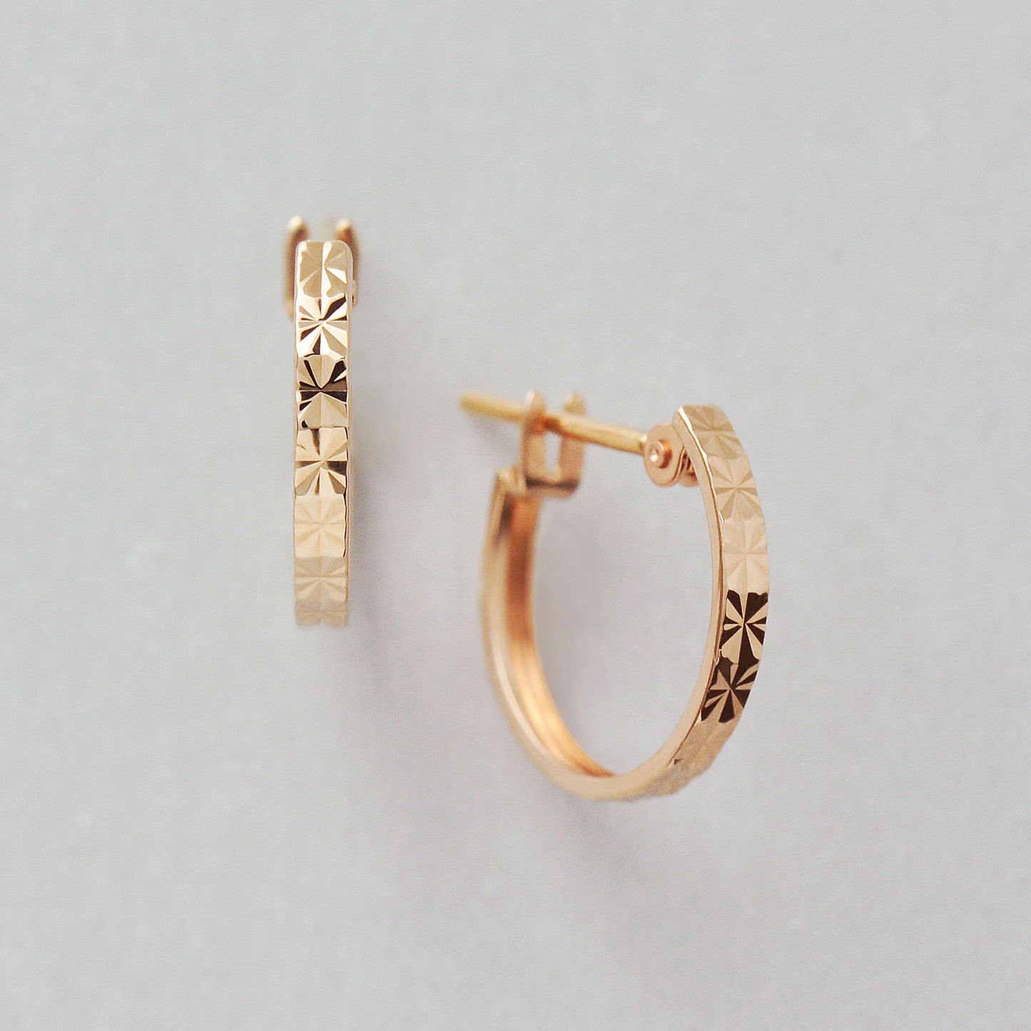 [WEB Exclusive] 18K/10K Flower Cut Slender Hoop Earrings (Rose Gold) - Product Image