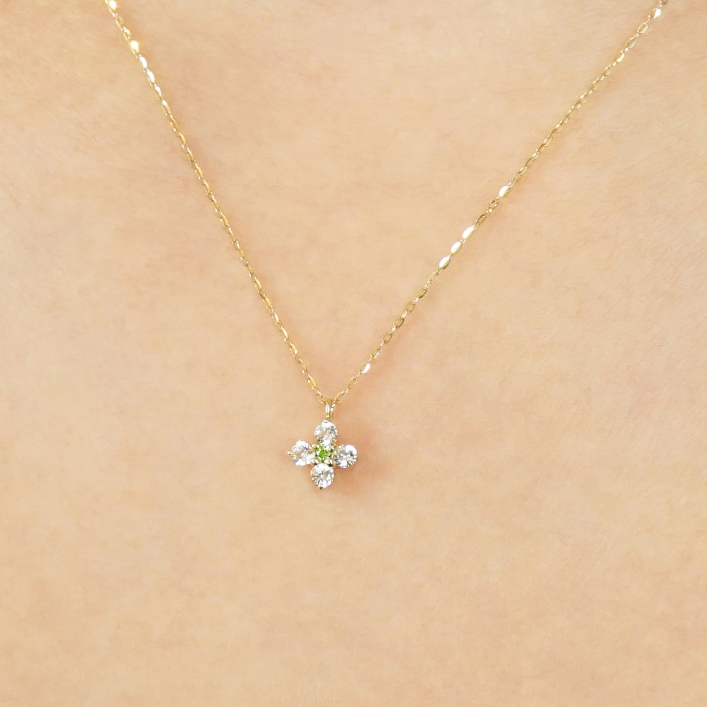 10K Diamond White Topaz Flower Necklace [Green] (Yellow Gold) - Model Image