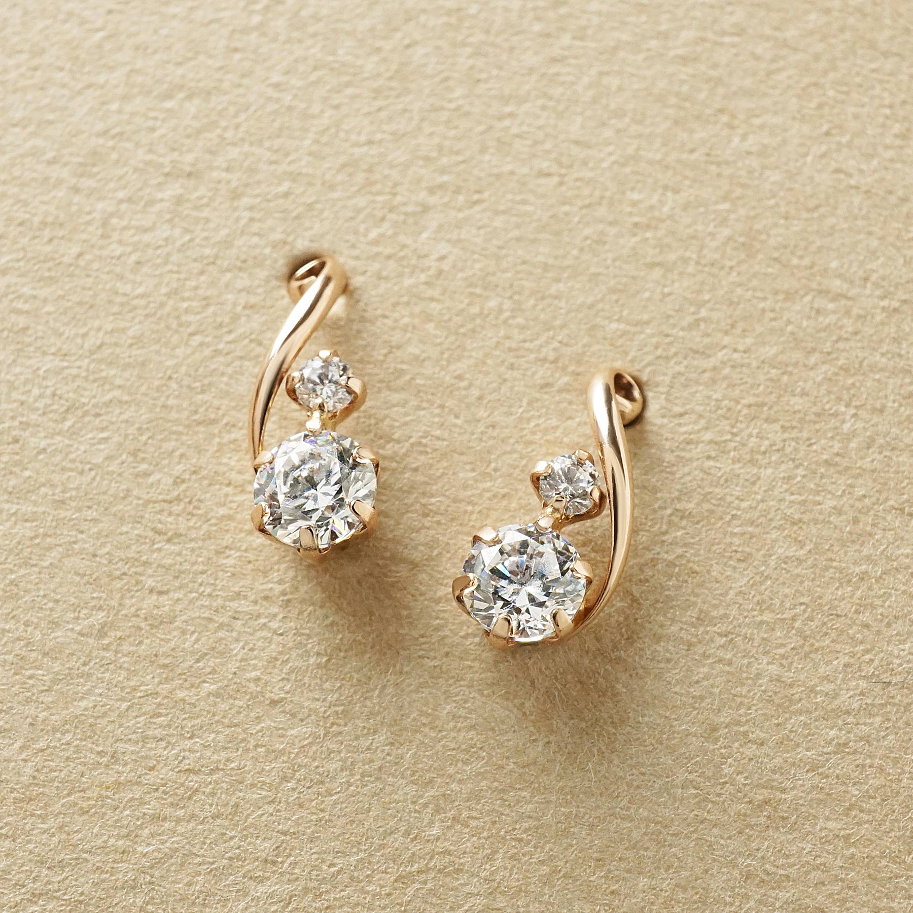 10K Twisted Line Stud Earrings (Rose Gold) - Product Image