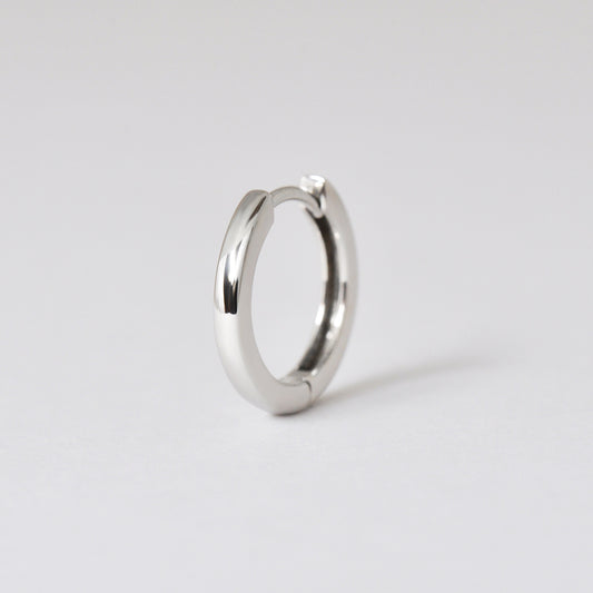 [Solo Earring] Huggie Hoop Single Earring M (Platinum) - Product Image