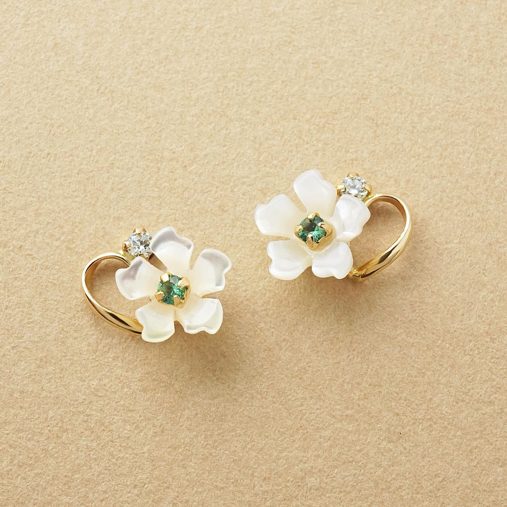 10K Shell Flower Emerald Stud Earrings (Yellow Gold) - Product Image