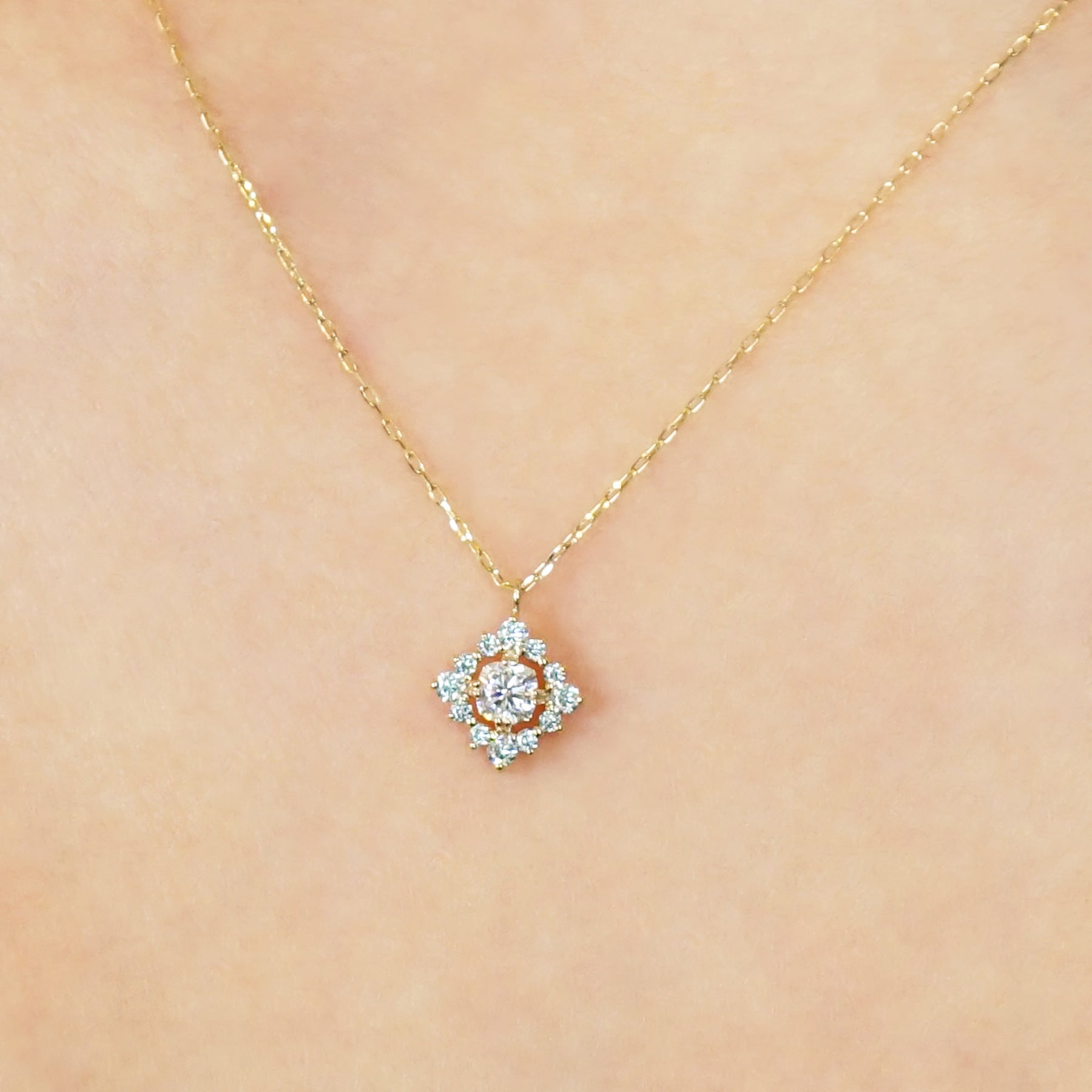 10K Moissanite Necklace [Birth of the Galaxy] (Yellow Gold) - Model Image