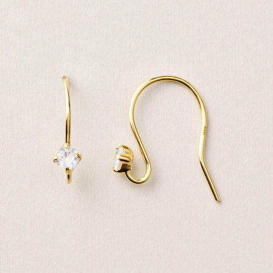 [Palette] 10K Blue Moonstone Wire Base Earrings (Yellow Gold) - Product Image