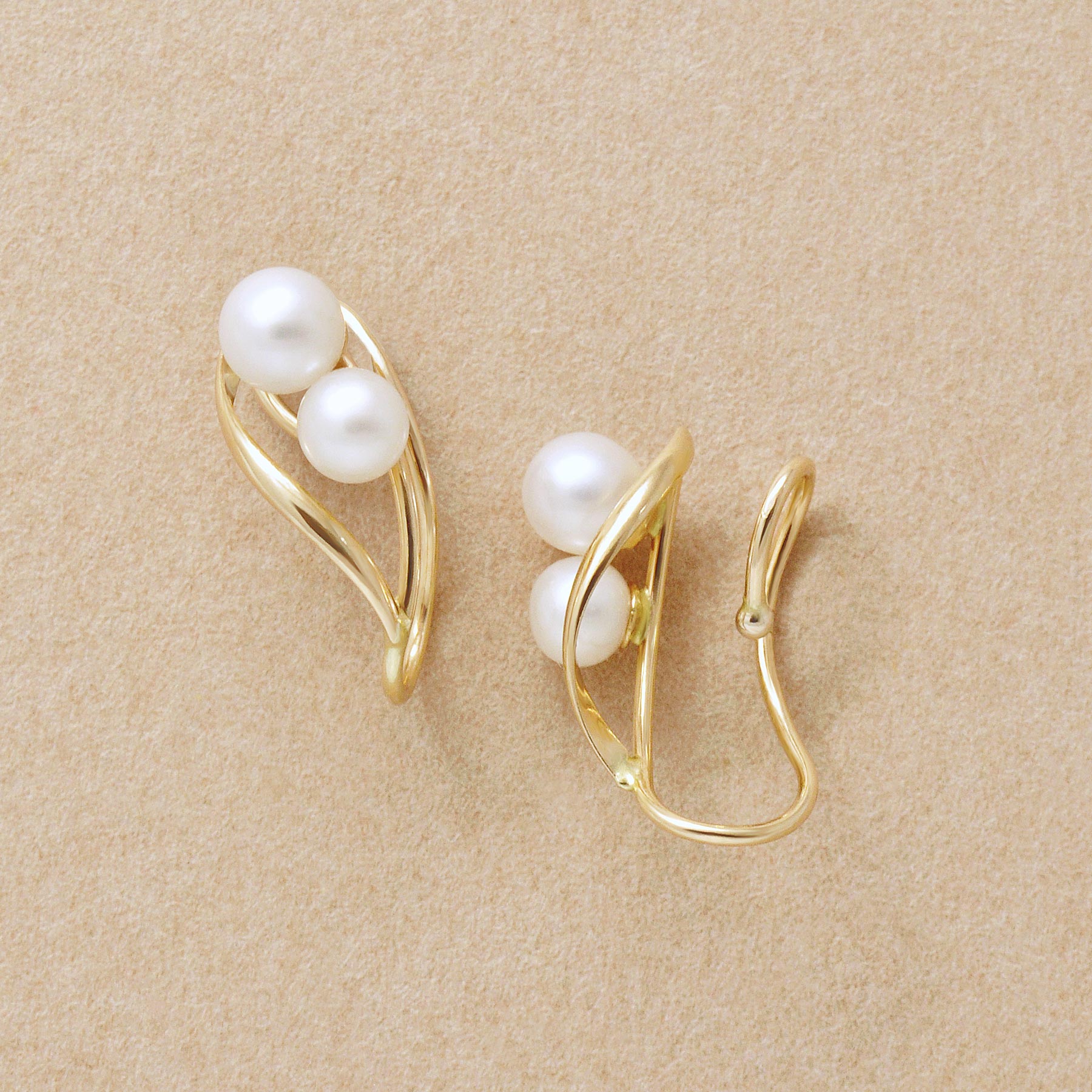 [Airy Clip-On Earrings] 10K Freshwater Pearl Twist Earrings (Yellow Gold) - Product Image