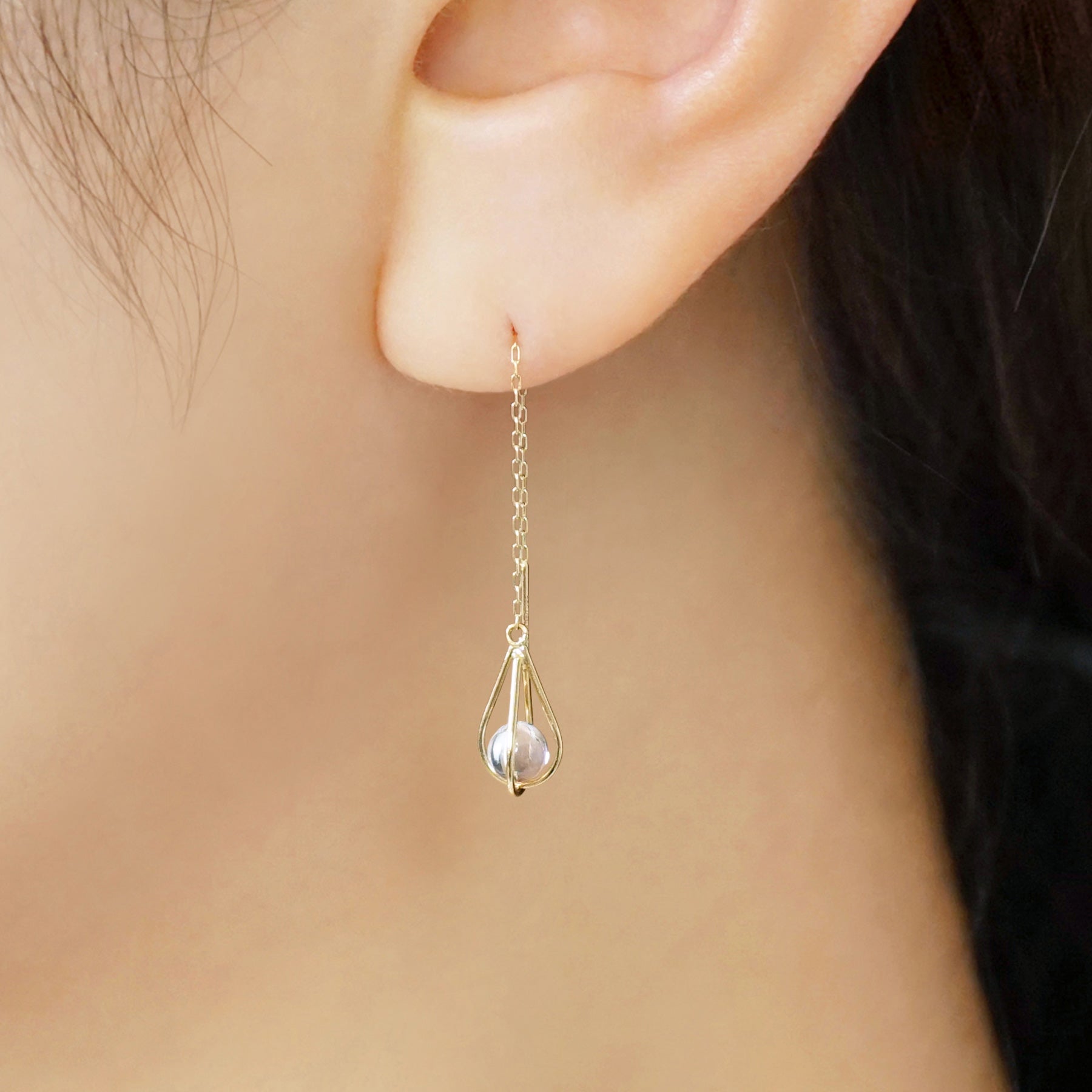 [WEB Exclusive] 10K Cubic Zirconia Basket Threader Earrings (Yellow Gold) - Model Image