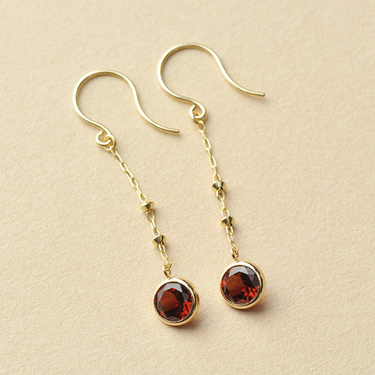 [WEB Exclusive] 10K Garnet Circle Swinging Earrings (Yellow Gold) - Product Image