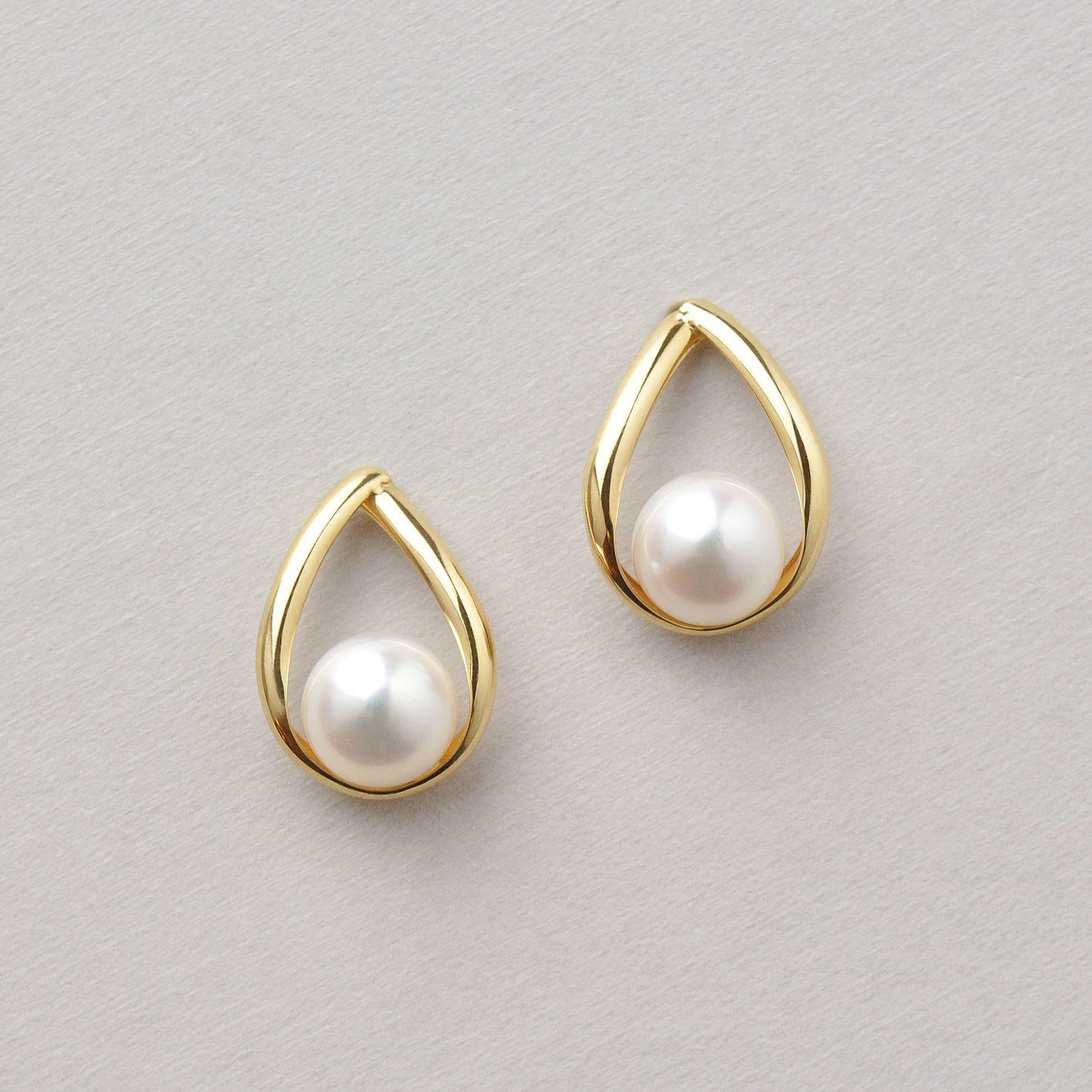 18K/10K Dew Drop Design Akoya Pearl Earrings (Yellow Gold) - Product Image