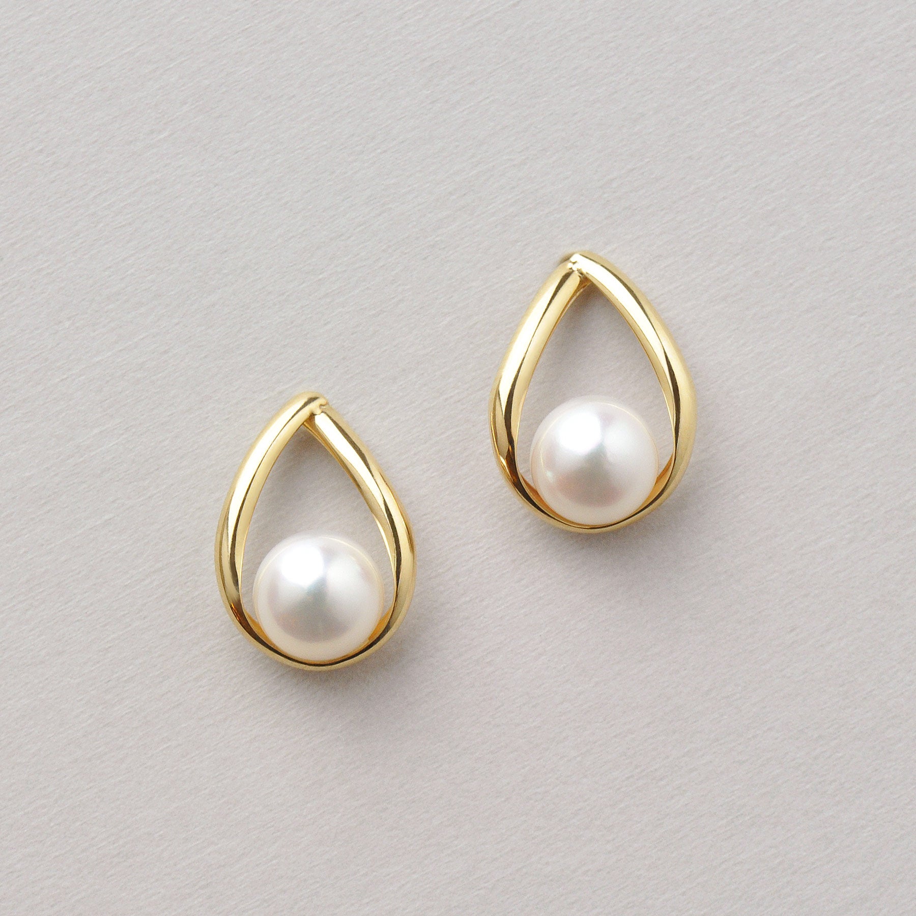 18K/10K Dew Drop Design Akoya Pearl Earrings (Yellow Gold) - Product Image