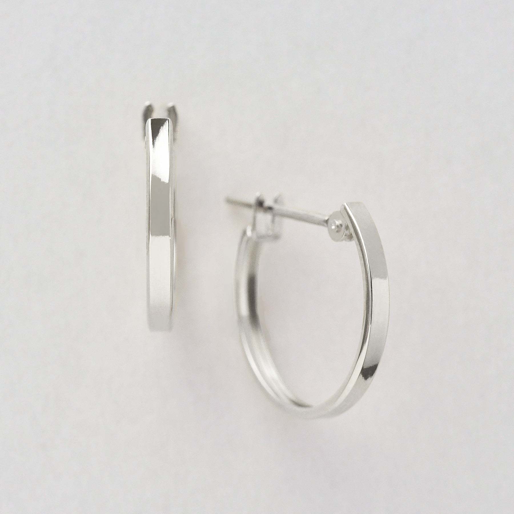 14K/10K Simple Hoop Earrings (White Gold) - Product Image