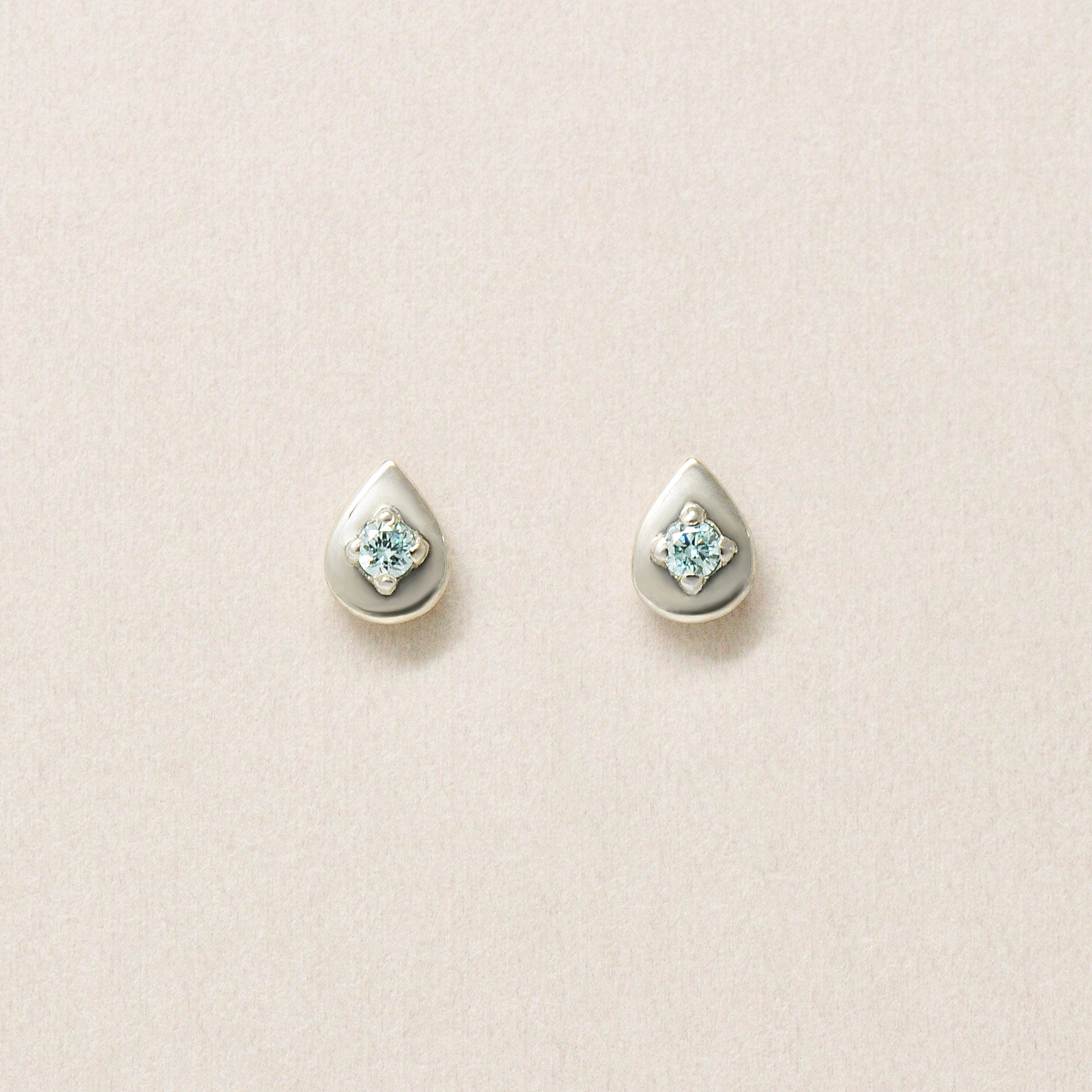[Second Earrings] Platinum Ice Blue Diamond Dew Drop Earrings - Product Image